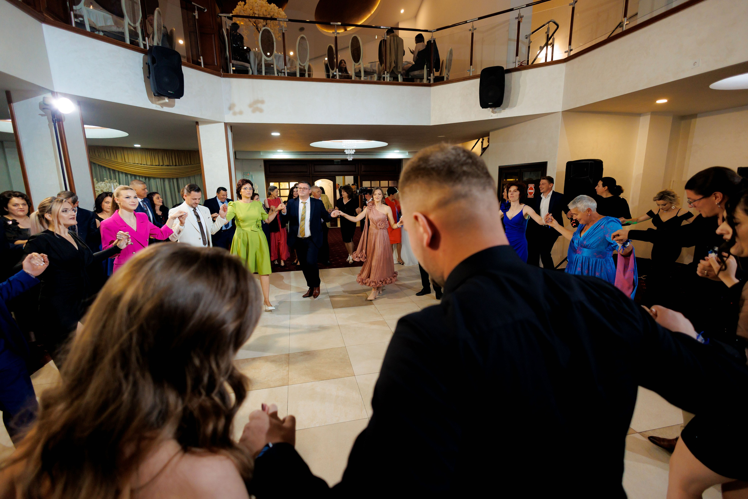 Loredana & Emilian – Ziua Nunții | Videografie - fotografie Botez Suceava, Iași, Botoșani. Servicii foto-video profesionale, pentru momente de neuitat