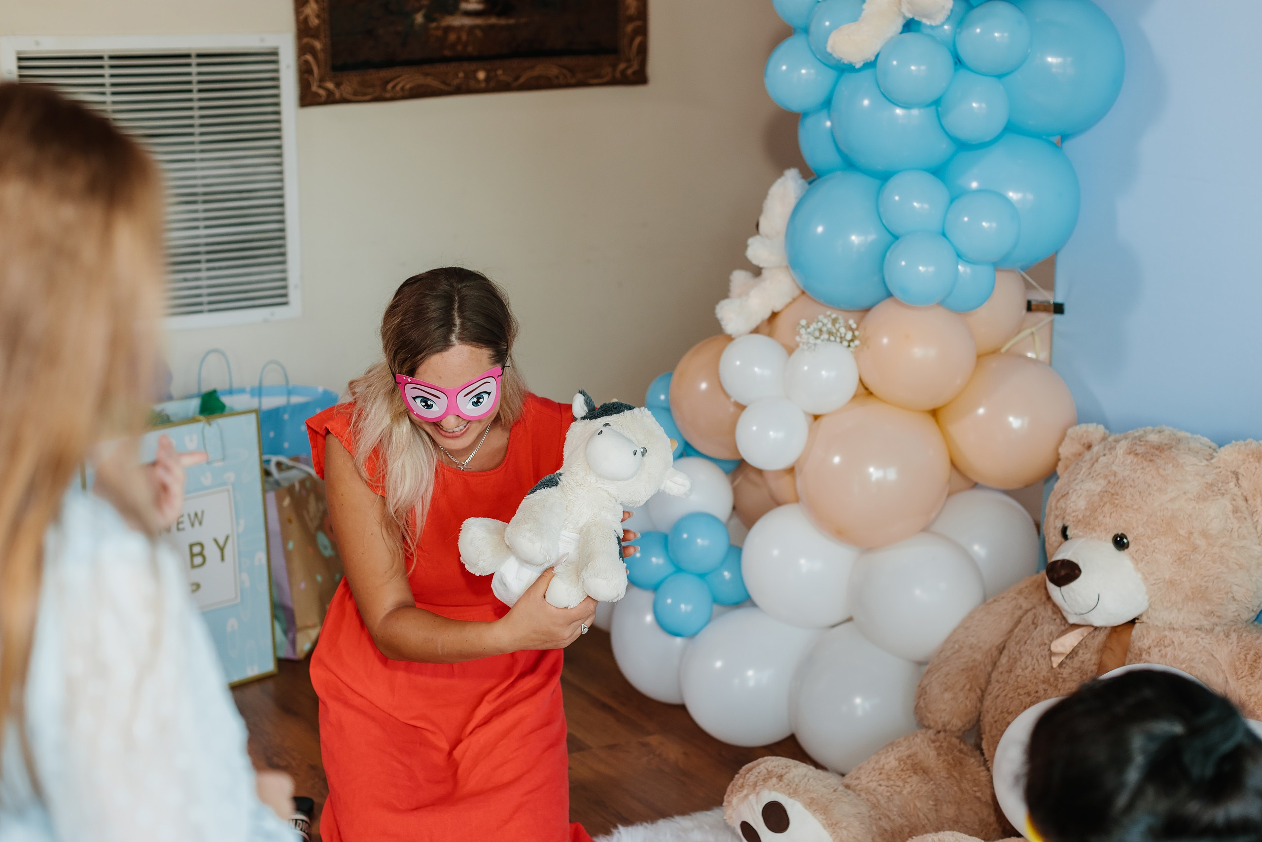 10.01.2022 Baby shower. Wedding family event photographer in Chicago Nick Yushevich