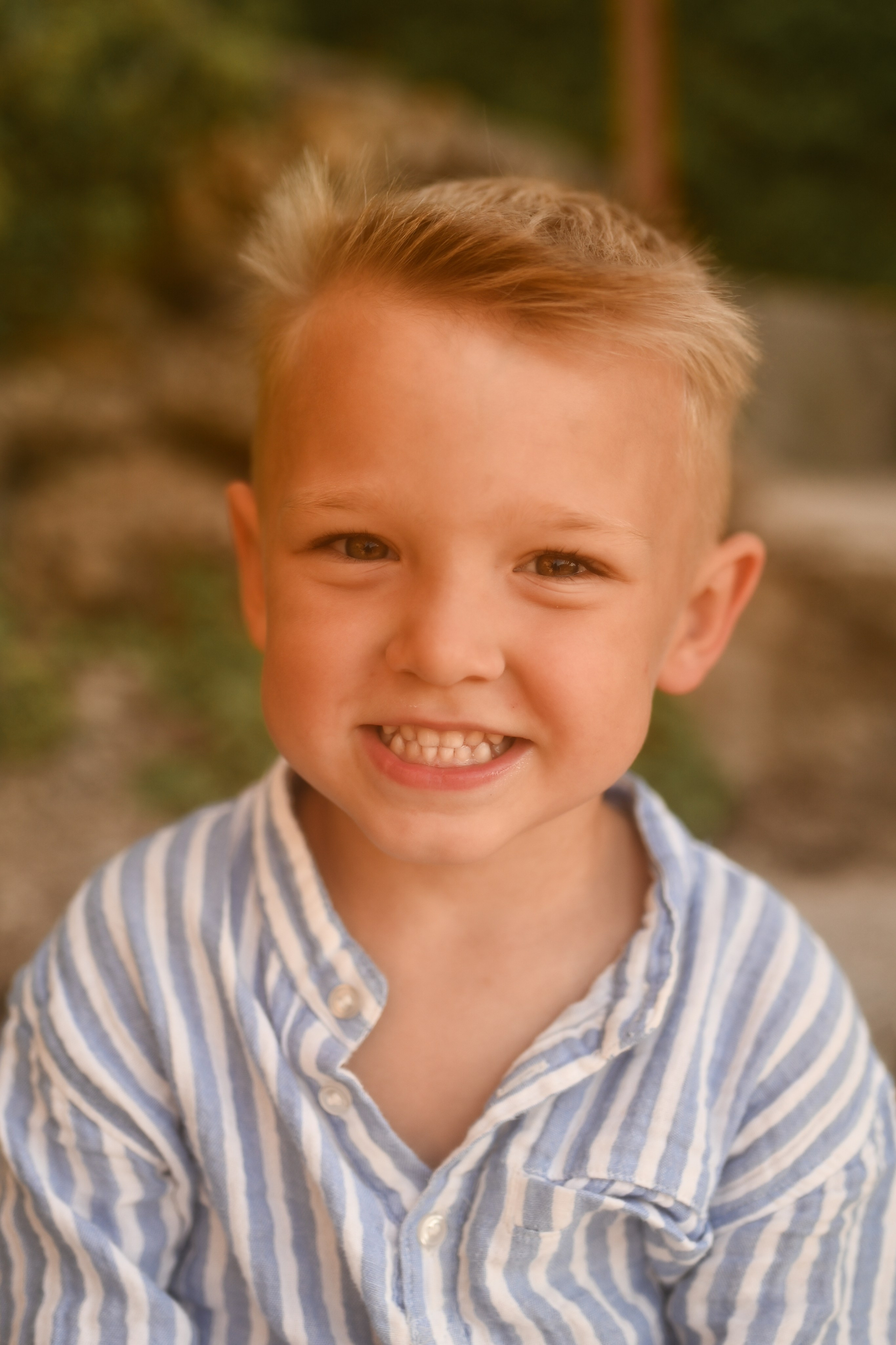 Family Photoshoot in Rhodes. Photographer in Rhodes Island