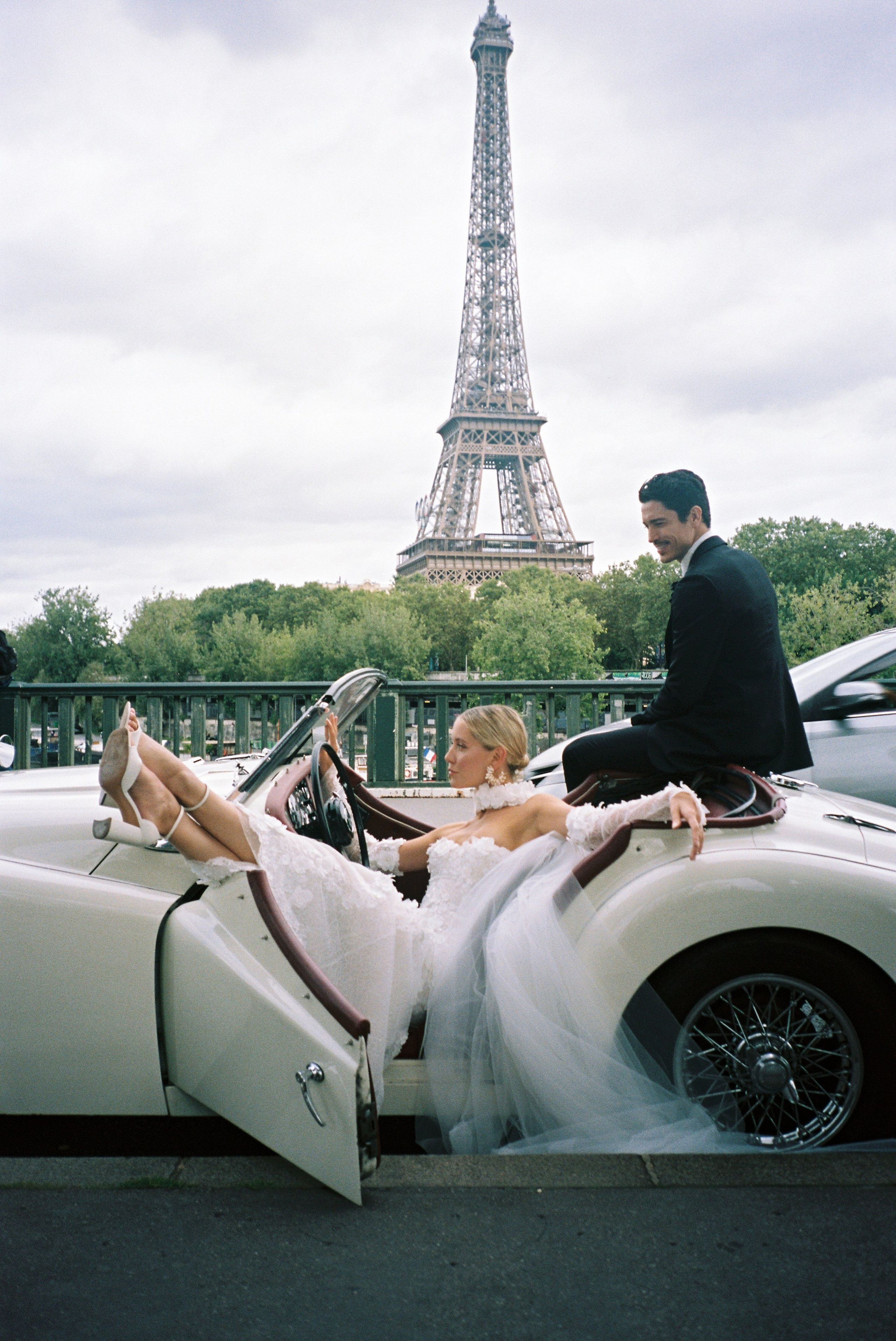 Romantic Photoshoot in Paris — Paris, the City of Love