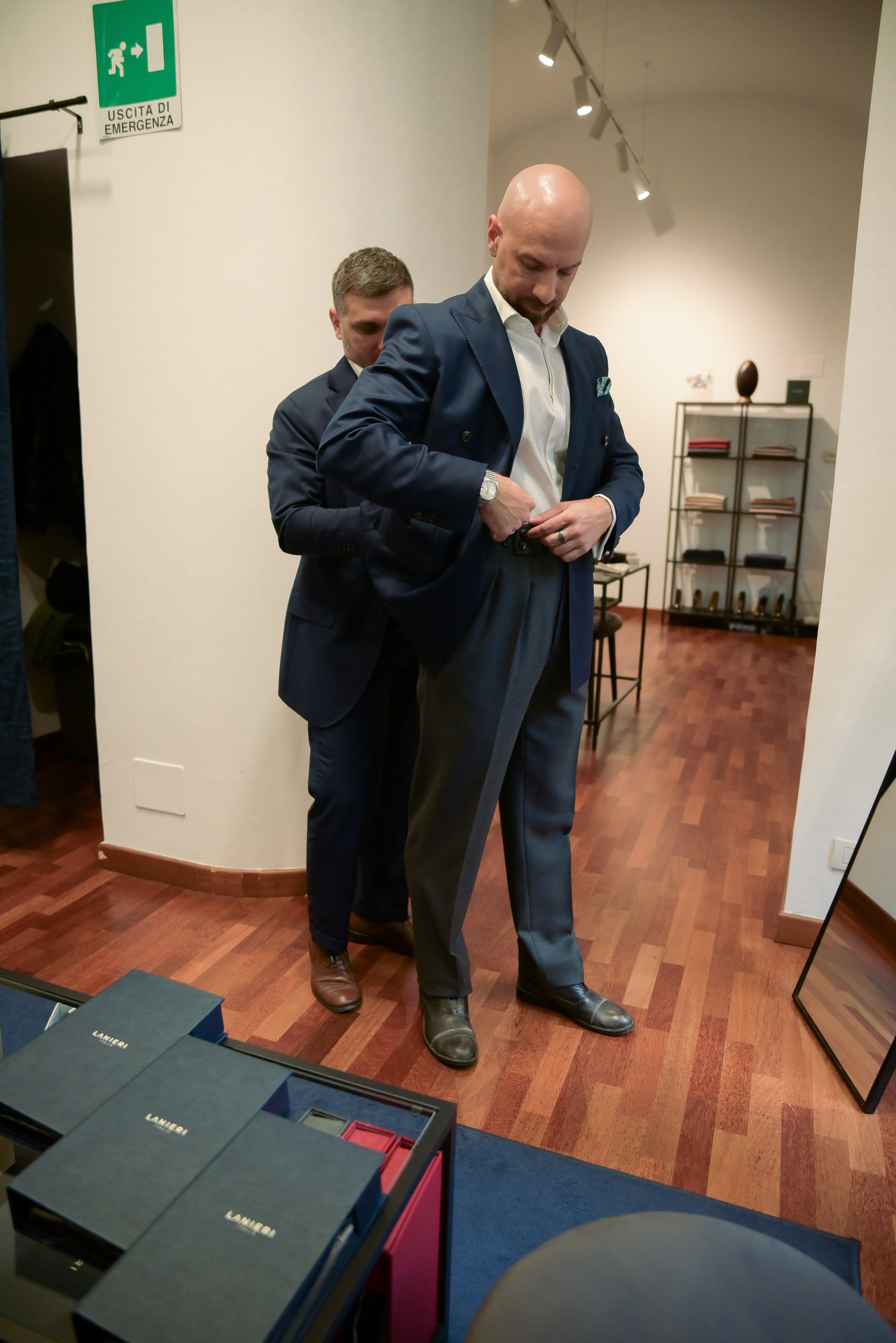 LANIERI - CONTENUTI PER IL PUNTO DI VENDITA DI TORINO