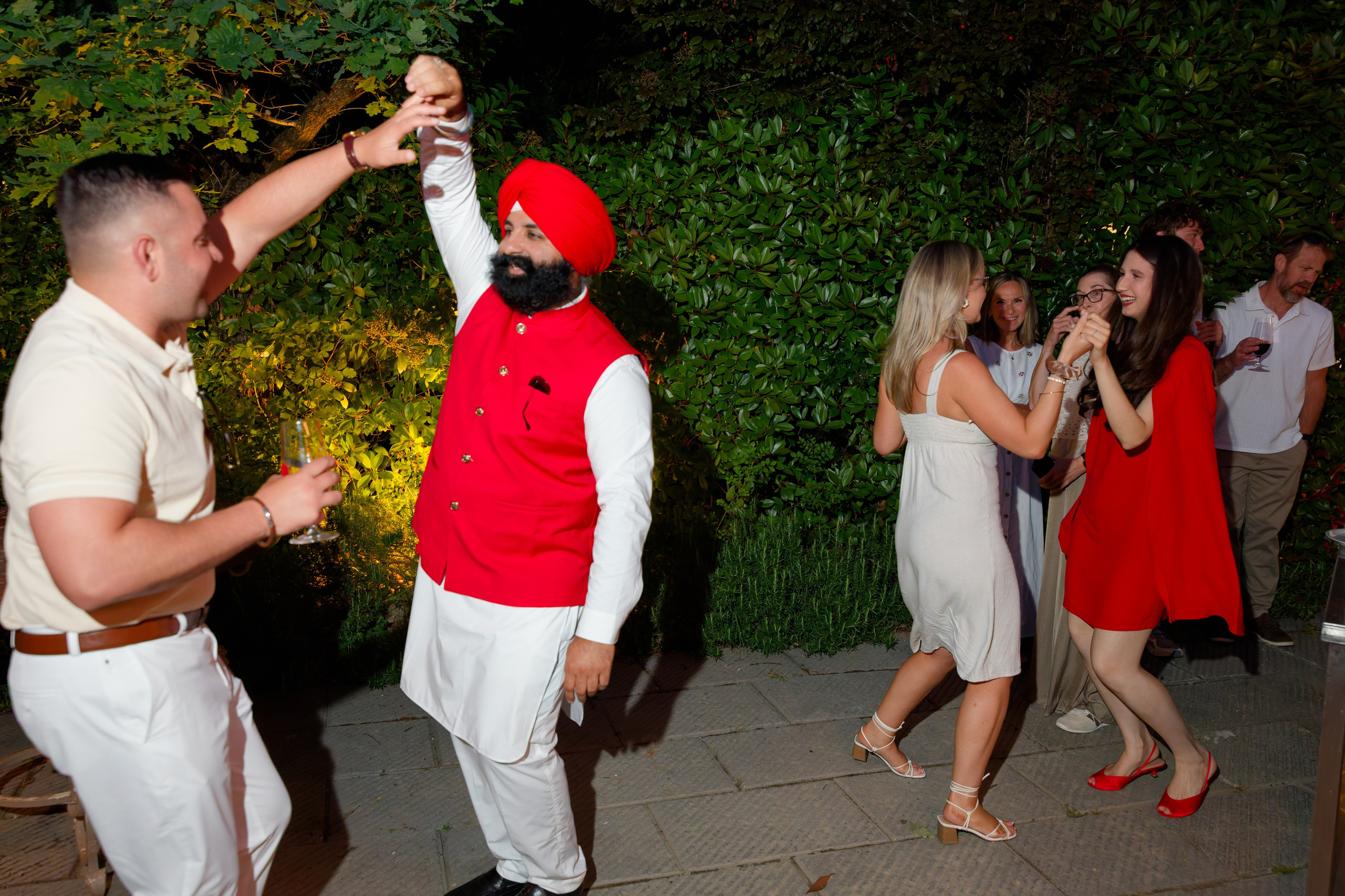 Pizza Party at Tenuta Massini, Florence, Italy. Destination Wedding Photographer — Nikita Burtsev