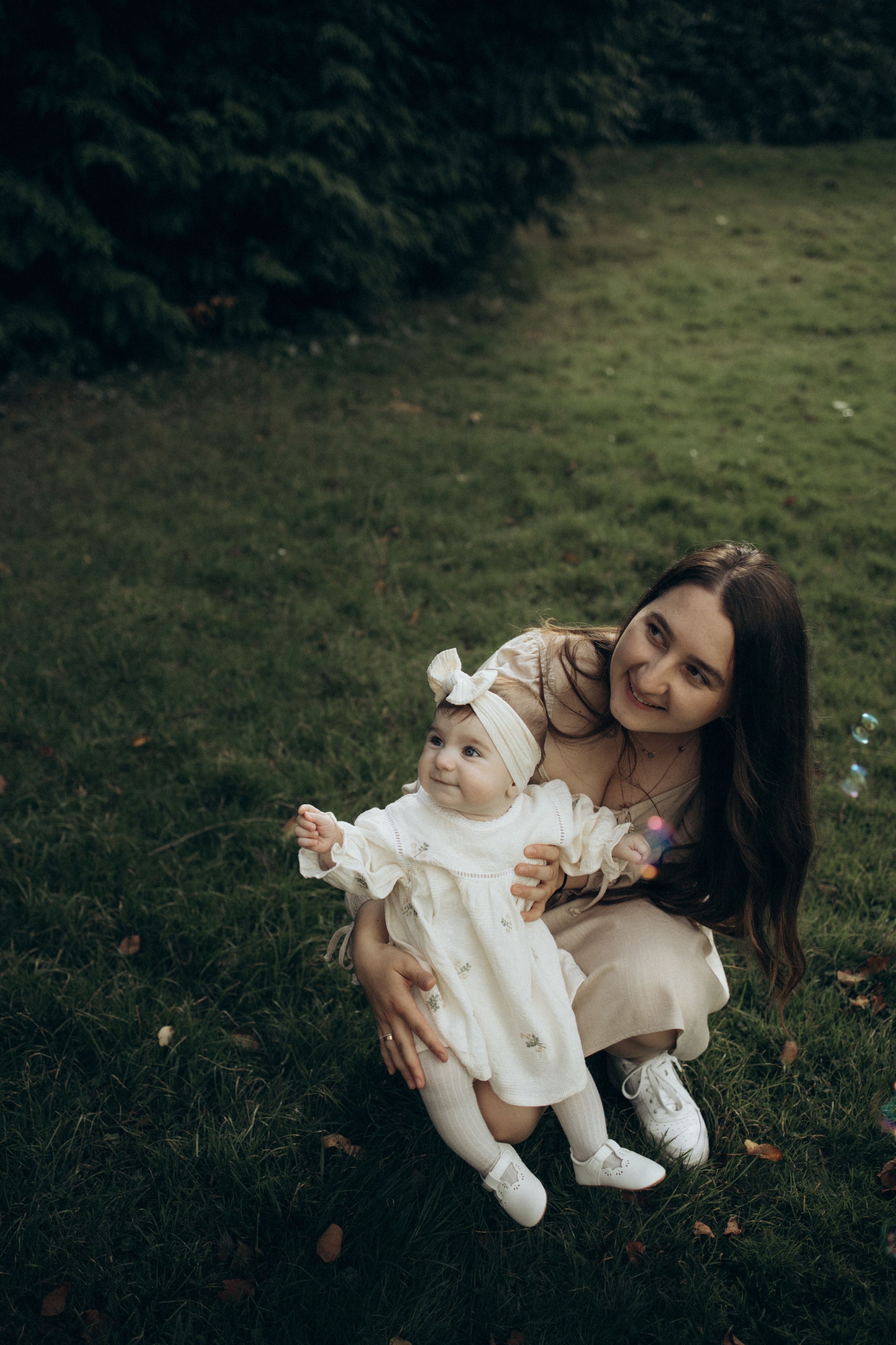 Pergola gardens. Photographer in Milton Keynes, Northampton & London — Wedding, Family & Portrait Photography