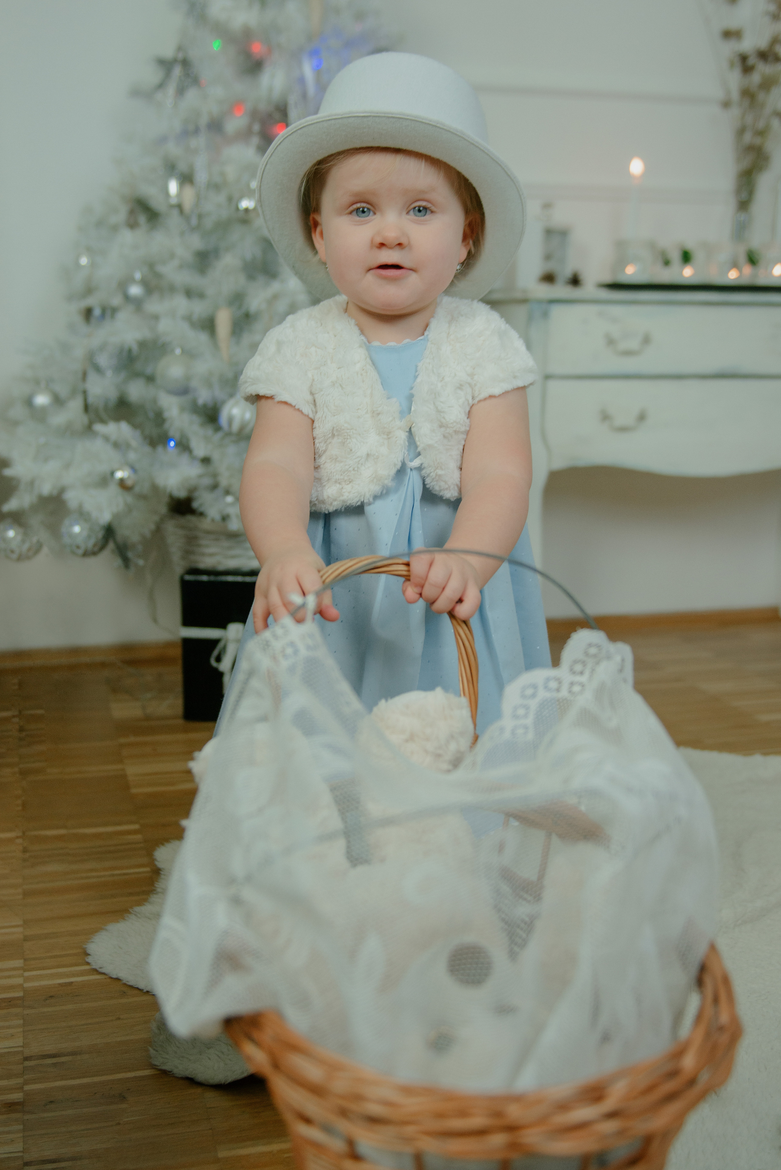 Christmas photography. Professional photographer in Prague Anastasia Haritonova