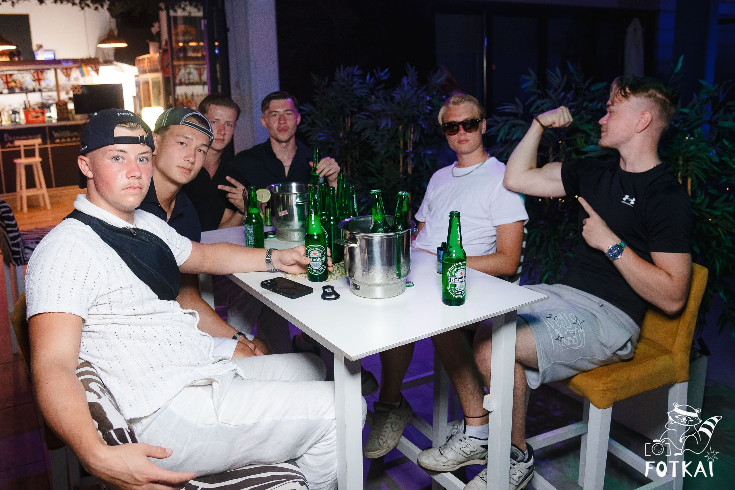 The Sunset Lounge Bar: Reportaje fotográfico 15.08.25 | FOTKAI