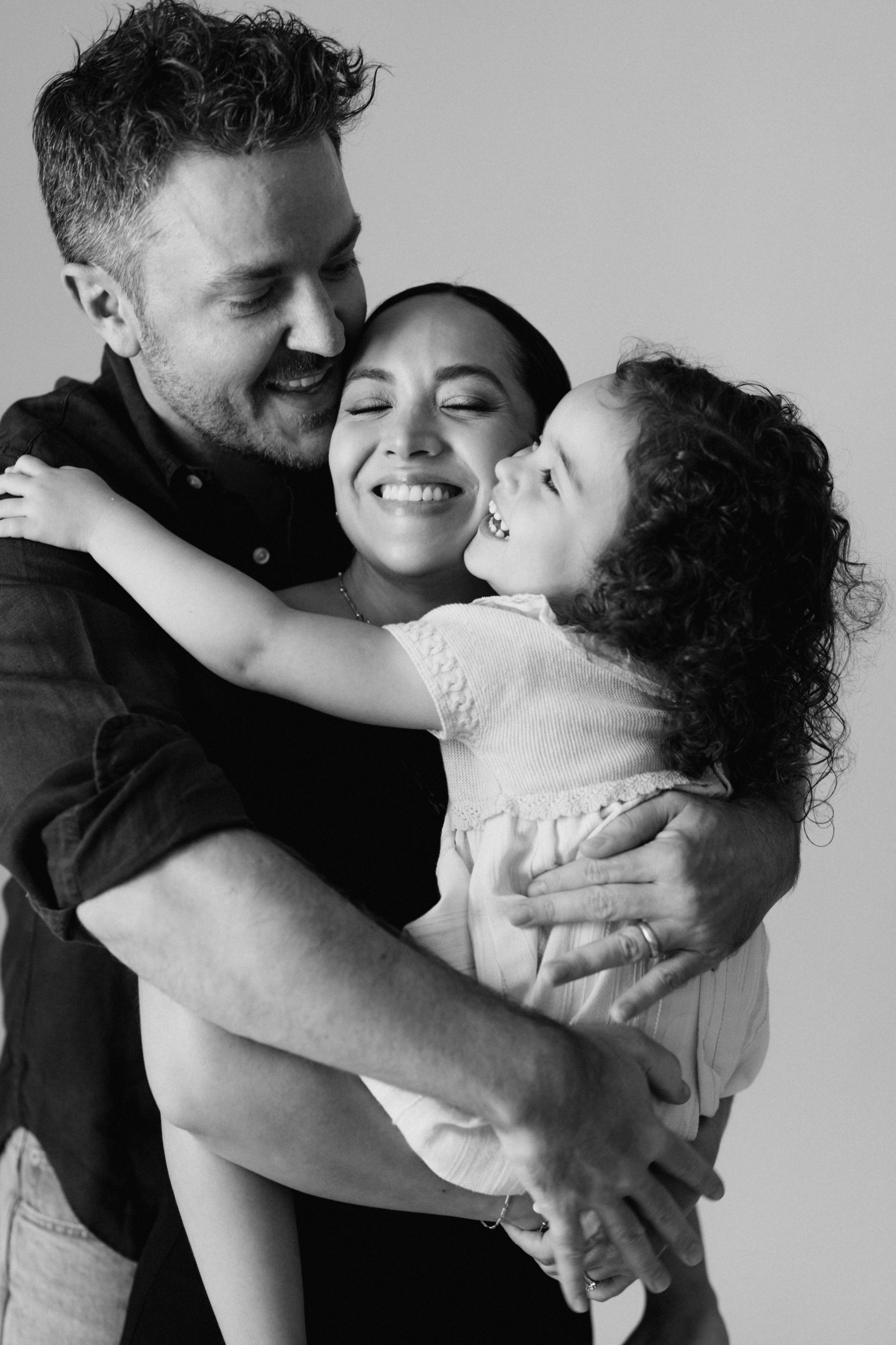 Pamela. Modern maternity photographer in Long Island New York