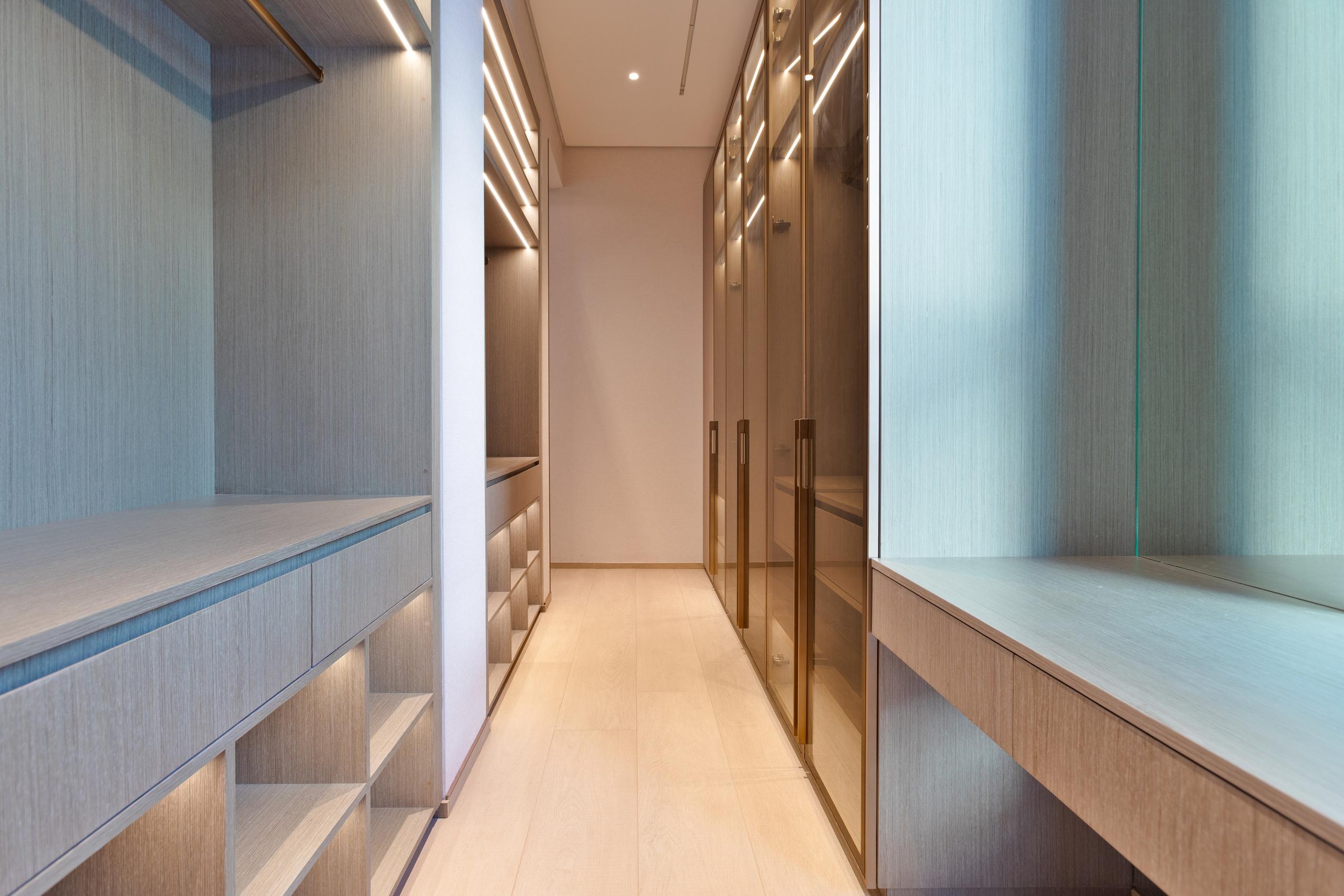 Luxury Villa — Emirates Hill. Samy Mar Boy │Portrait, Automotive and Real Estate Photographer