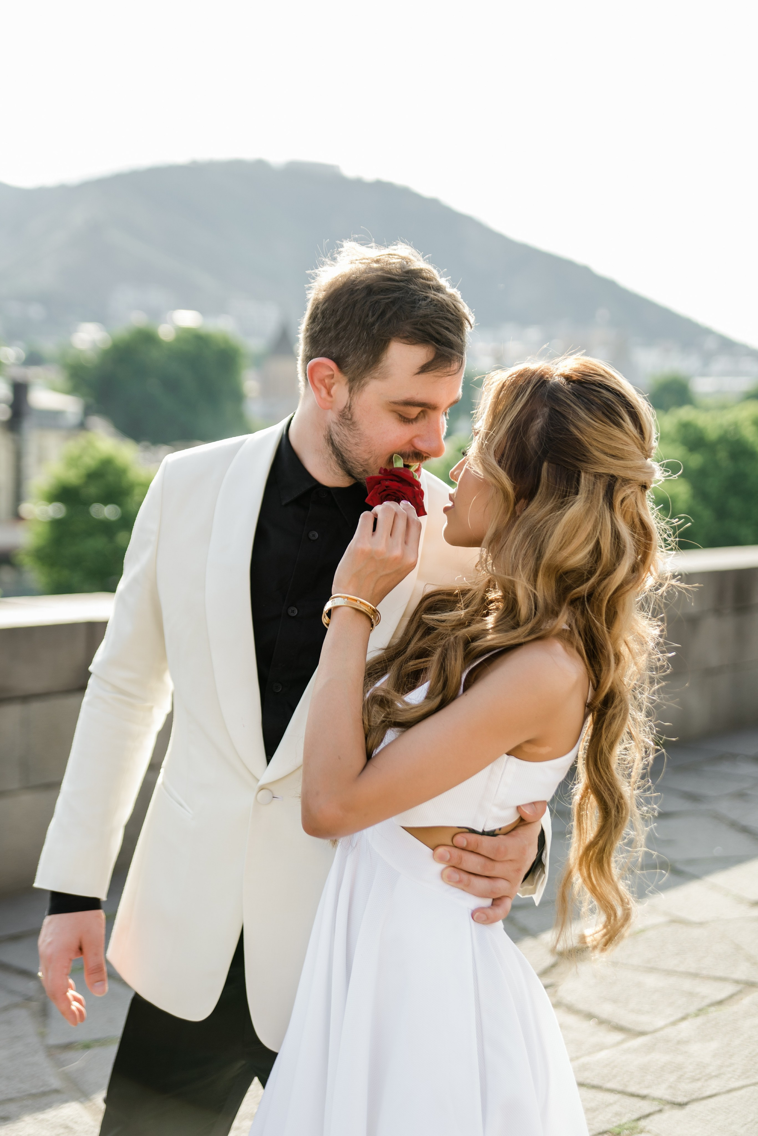 Wedding Photographer for Philippines Couples in Georgia. Destination Wedding Photographers in Georgia, Armenia. Maks Kovalenko and Lara Tatosyan. Wedding videographer