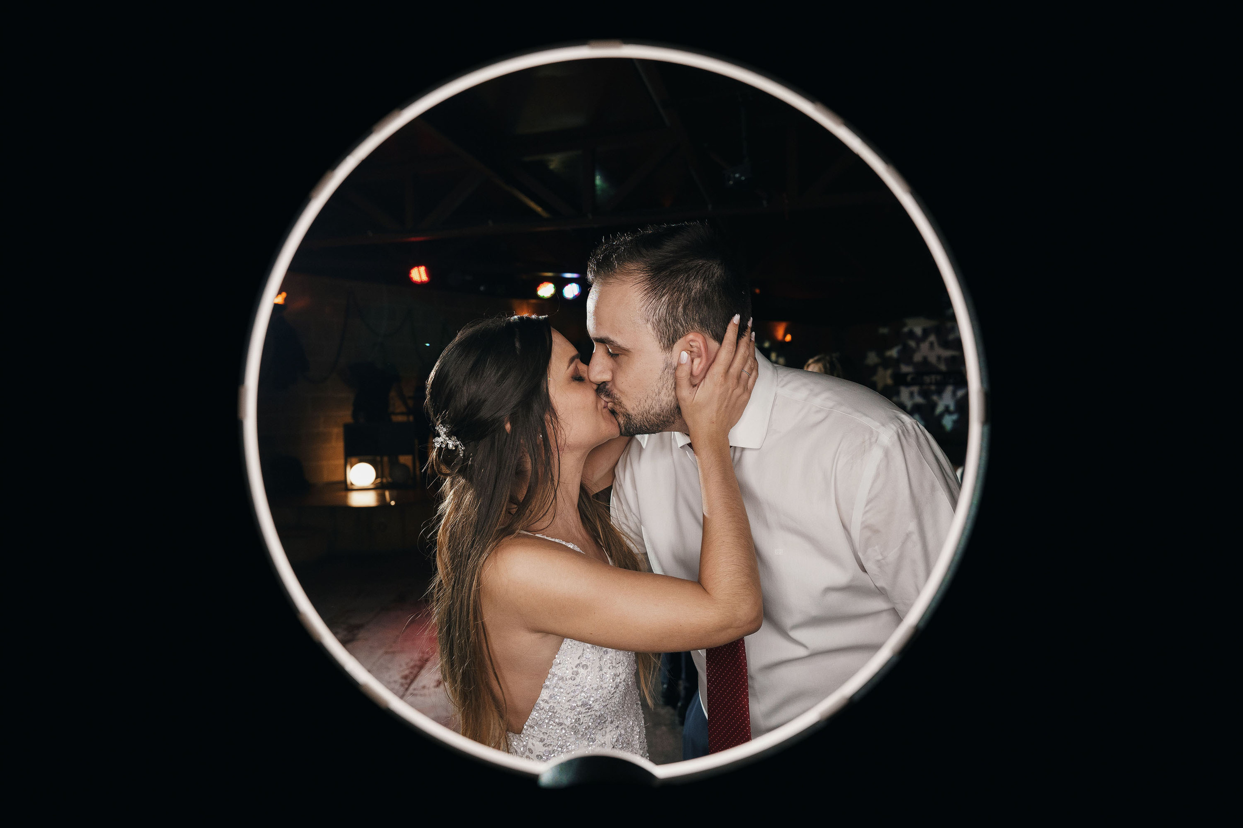 Photocircle es un foto con circulo los novios y los invitados. PIXLOVE - Fotógrafos de bodas Huesca Pirineos Zaragoza