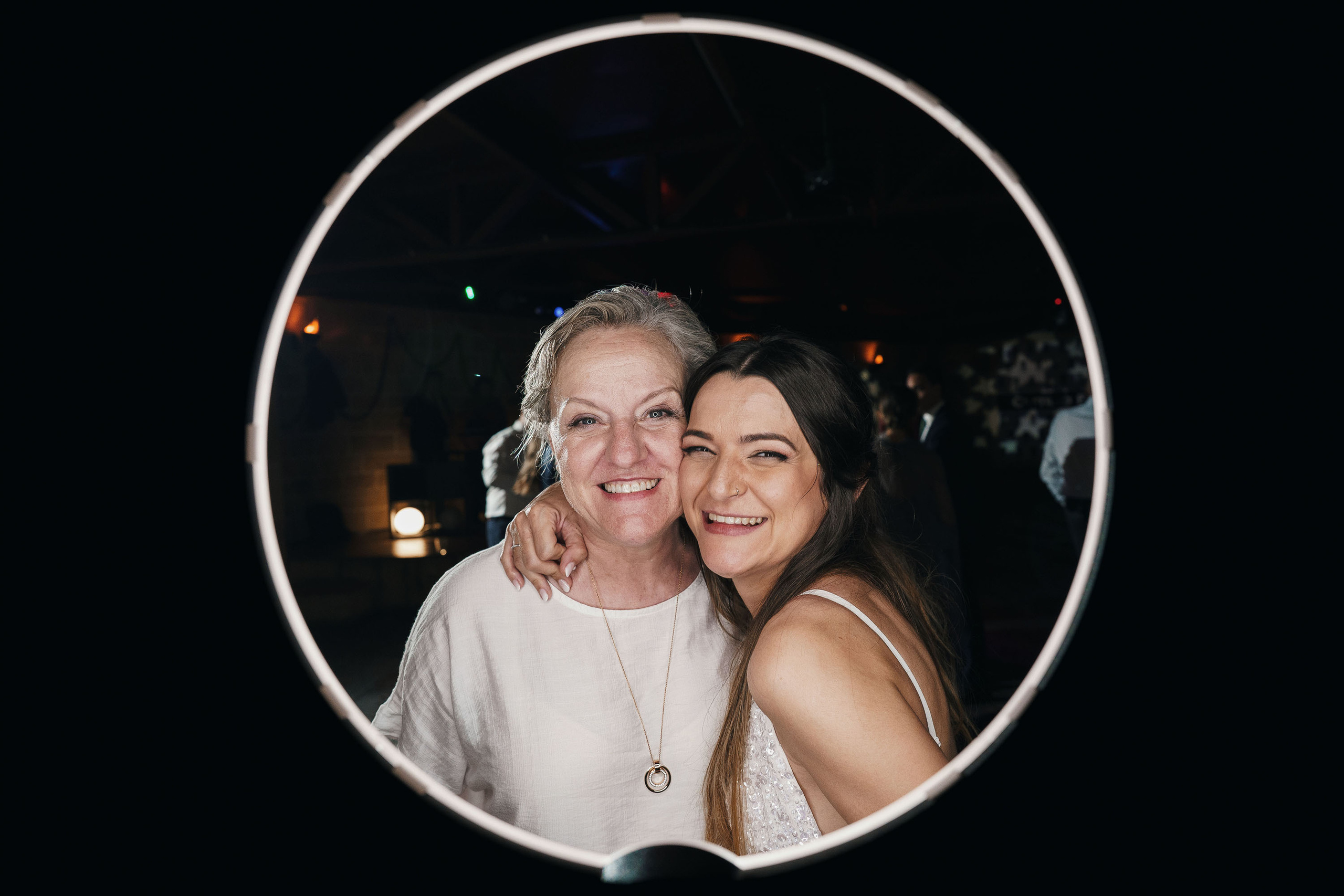 Photocircle dia del la boda novios Sandra y Jaime en Castillo Bonavia. PIXLOVE - Fotógrafos de bodas Huesca Pirineos Zaragoza