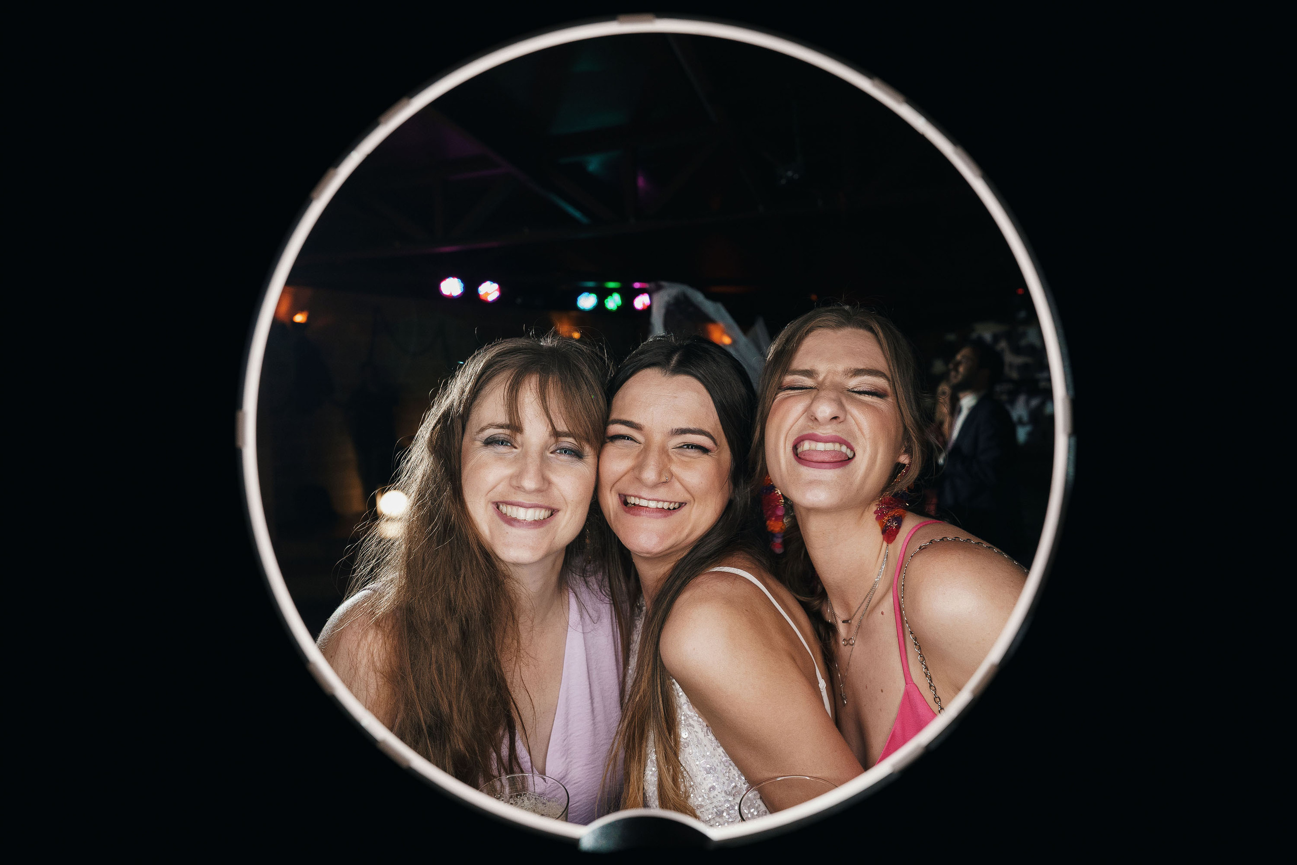 Photocircle dia del la boda novios Sandra y Jaime en Castillo Bonavia. PIXLOVE - Fotógrafos de bodas Huesca Pirineos Zaragoza