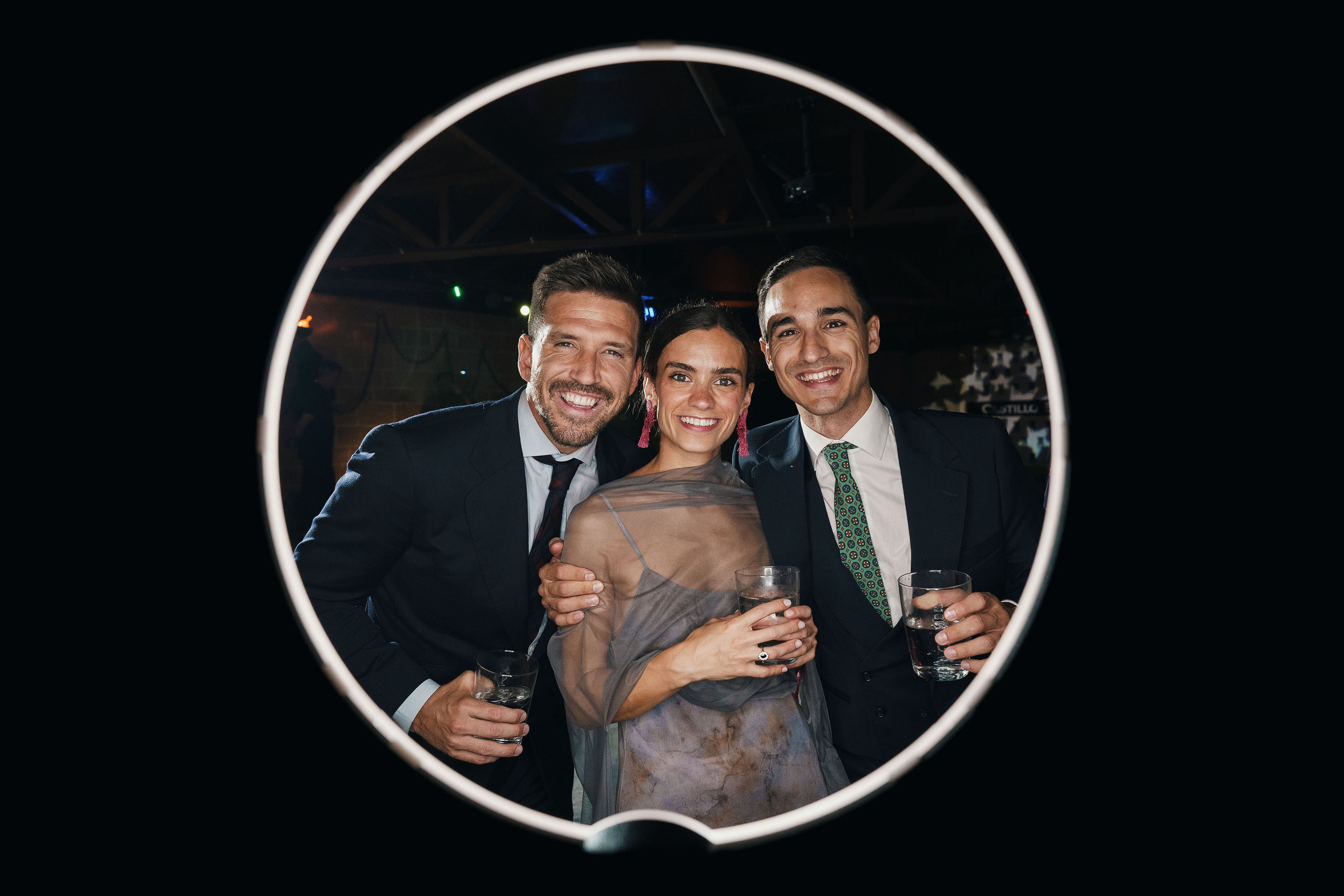 Photocircle dia del la boda novios Sandra y Jaime en Castillo Bonavia. PIXLOVE - Fotógrafos de bodas Huesca Pirineos Zaragoza