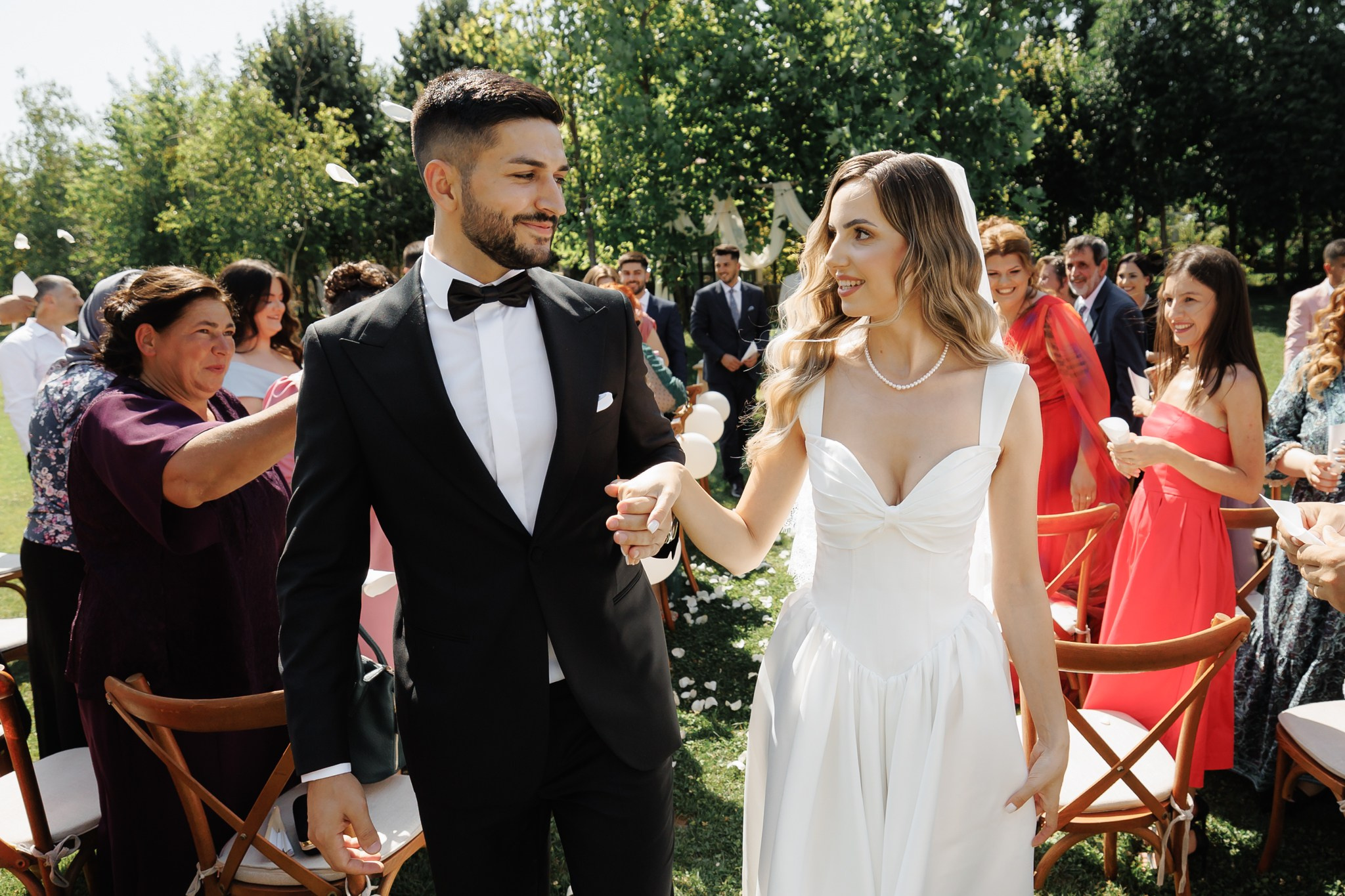 Mihaela si Nicolae - Nunta in locatie in aer liber la Nouvelle Events. Fotograf nunta Bucuresti - Manu Ivanciu | Fotograf botez