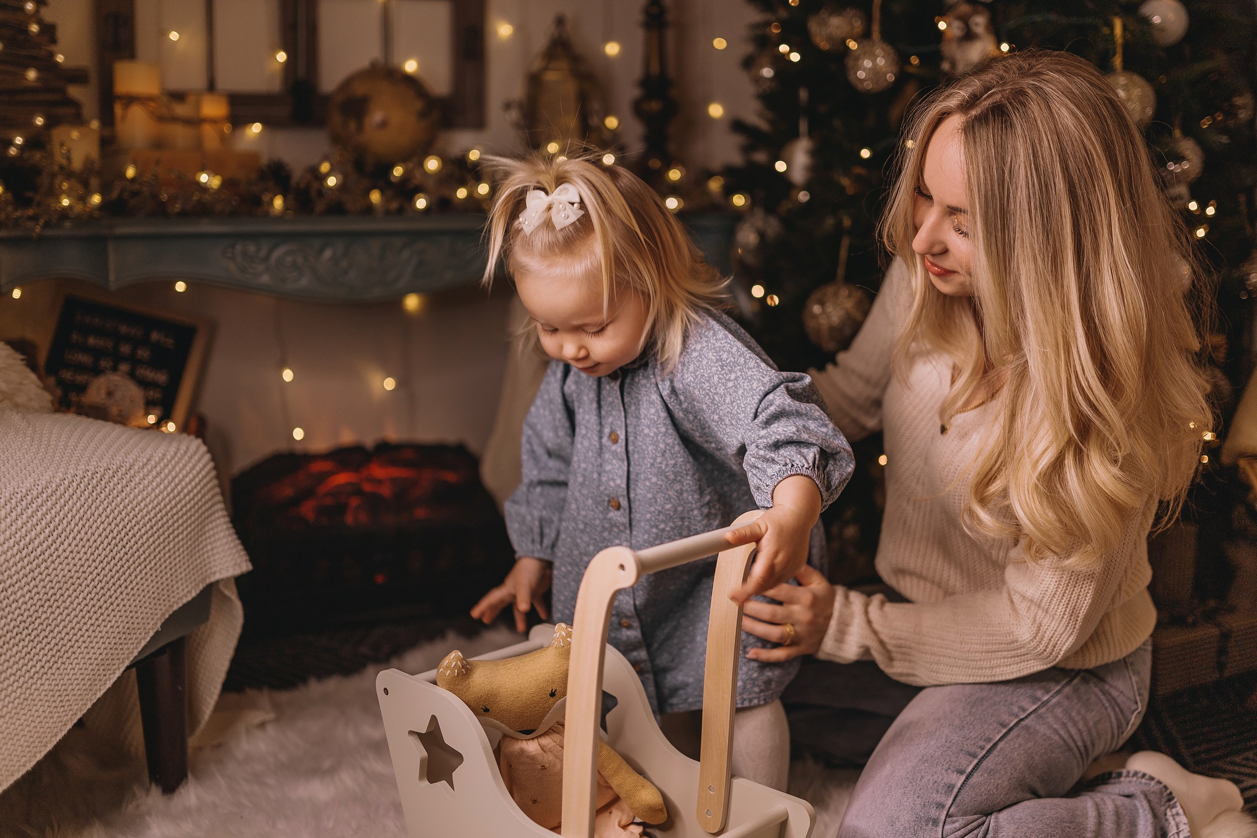 12.08.2025 Christmas Photoshoot. Wedding family event photographer in Chicago Nick Yushevich