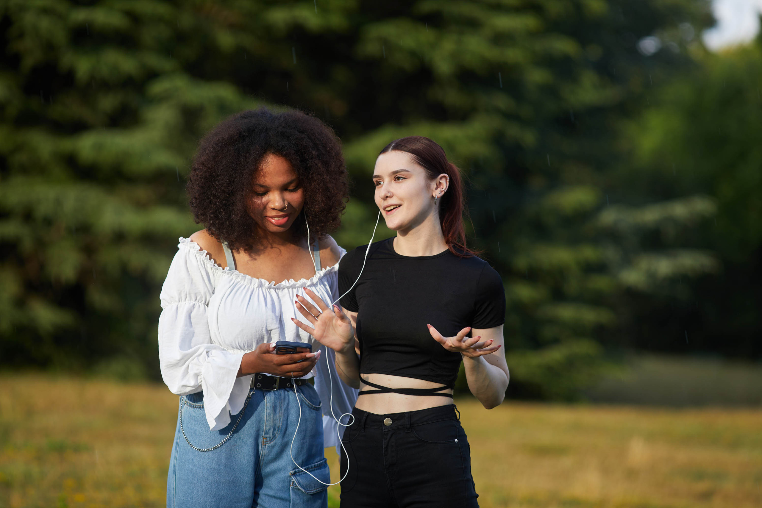 Rachel & Yulia. Portrait lifestyle photographer, I love people and photography