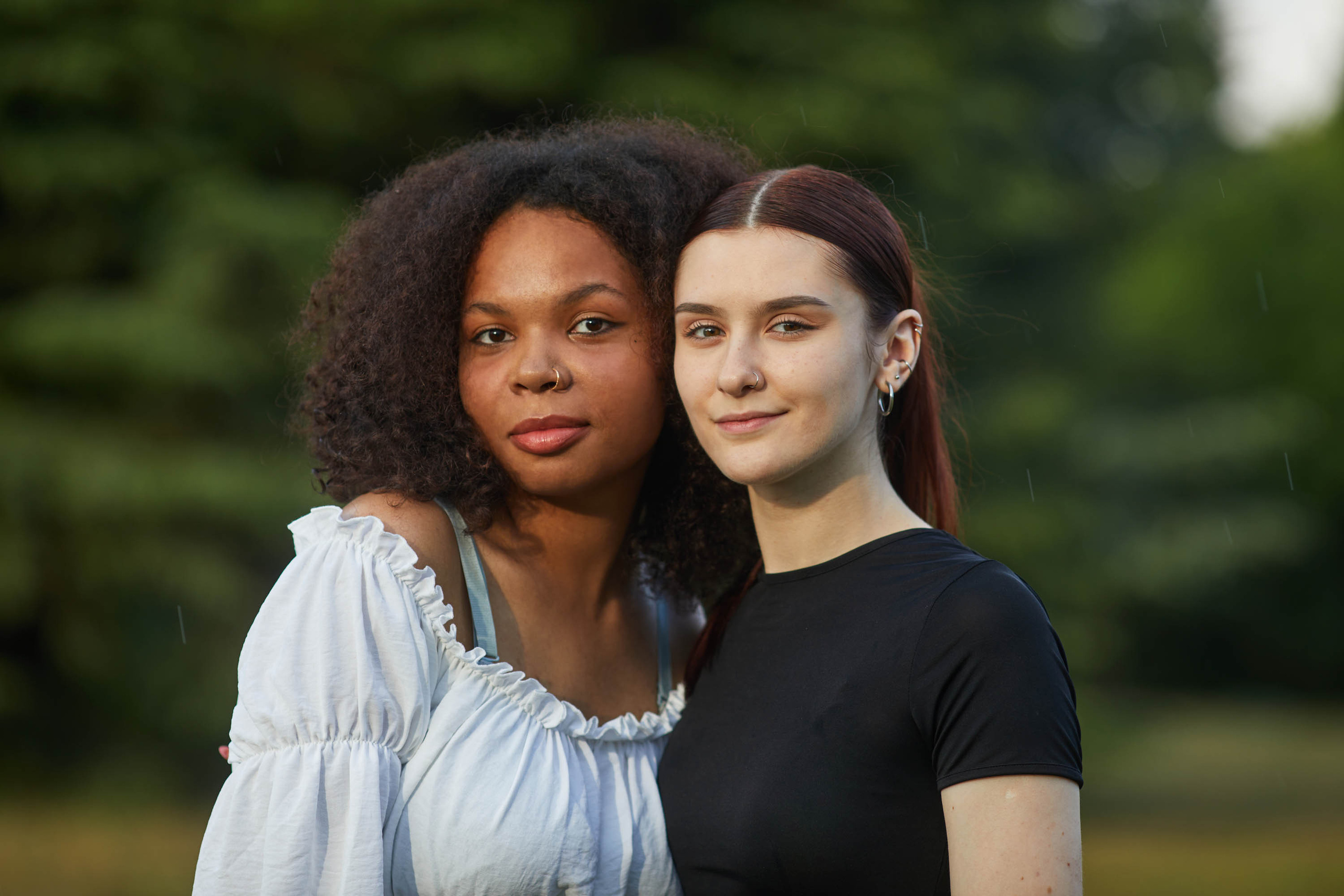 Rachel & Yulia. Portrait lifestyle photographer, I love people and photography