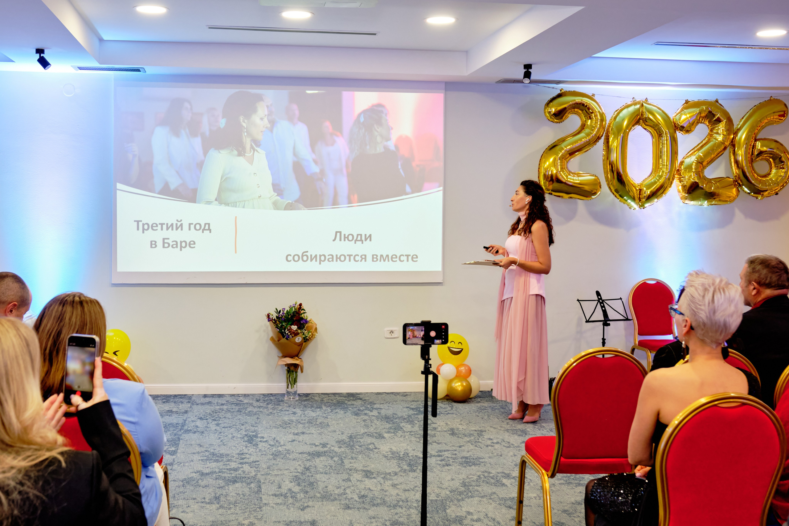 Фоторепортаж з благодійного Новорічного балу у Чорногорії. Портретний фотограф Альона Новгородцева