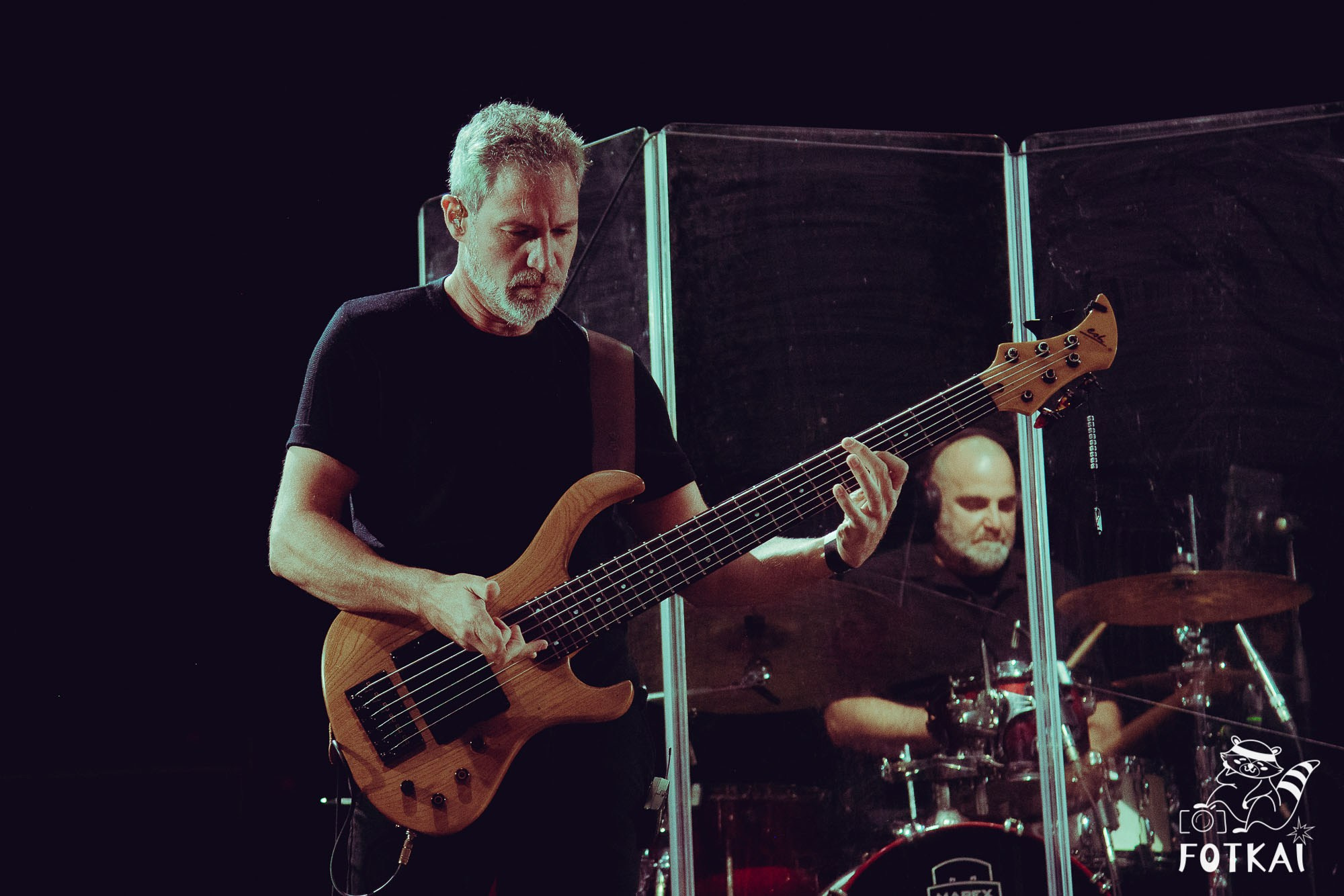 Marta Santos — Fotos del concierto en Alicante 2026: pop flamenco en El Muelle Live | FOTKAI