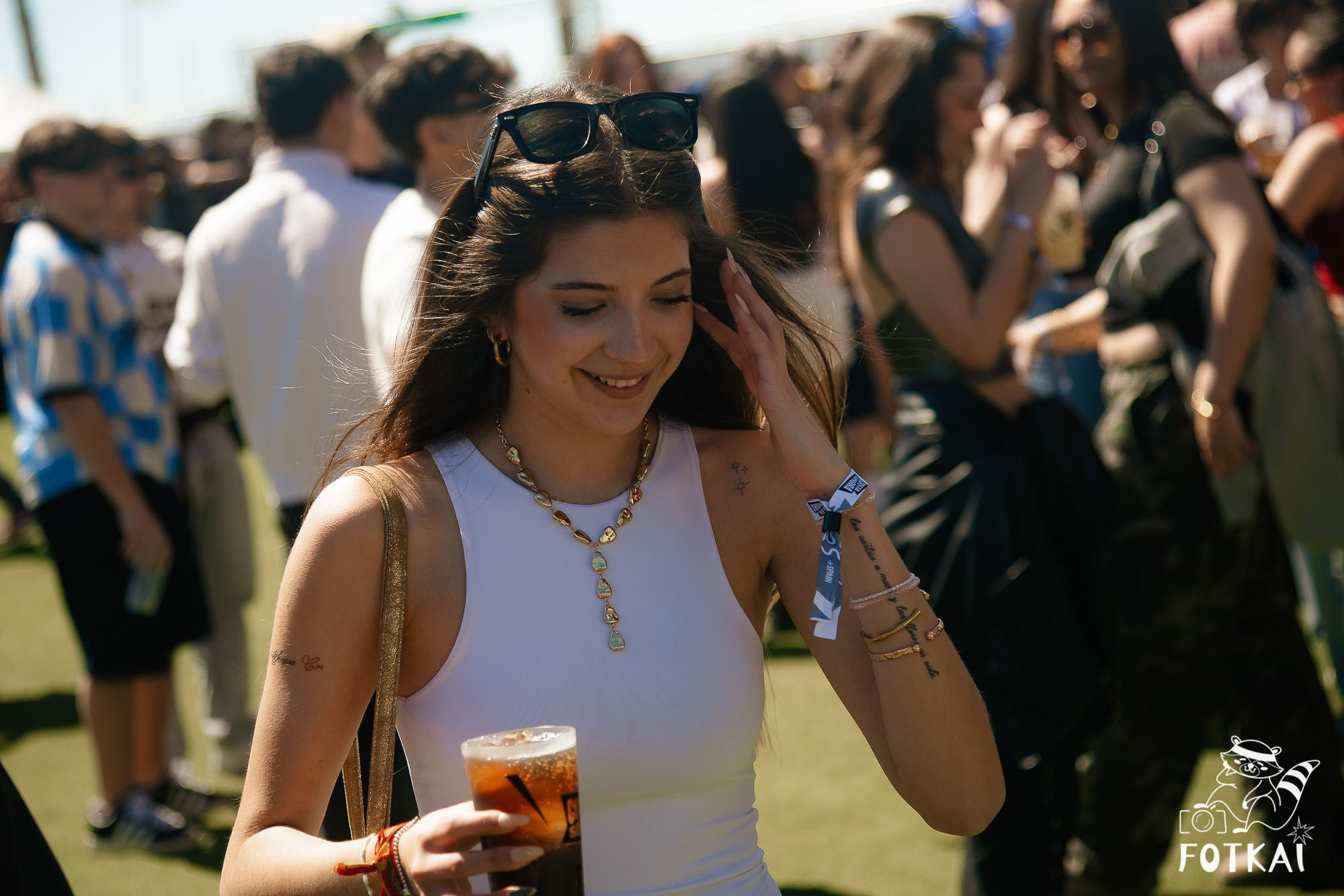 Costa Sonora 2026 Alicante Day 1 Photos — Find Yourself, Friends and Festival Crowd | FOTKAI