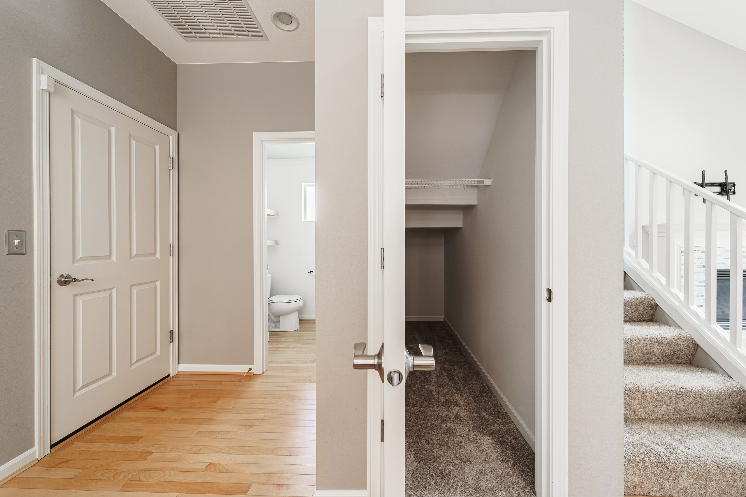 Real Estate photography. Washington state. EVAN ARISTOV WEDDING PHOTOGRAPHY — Seattle Wedding Photographer