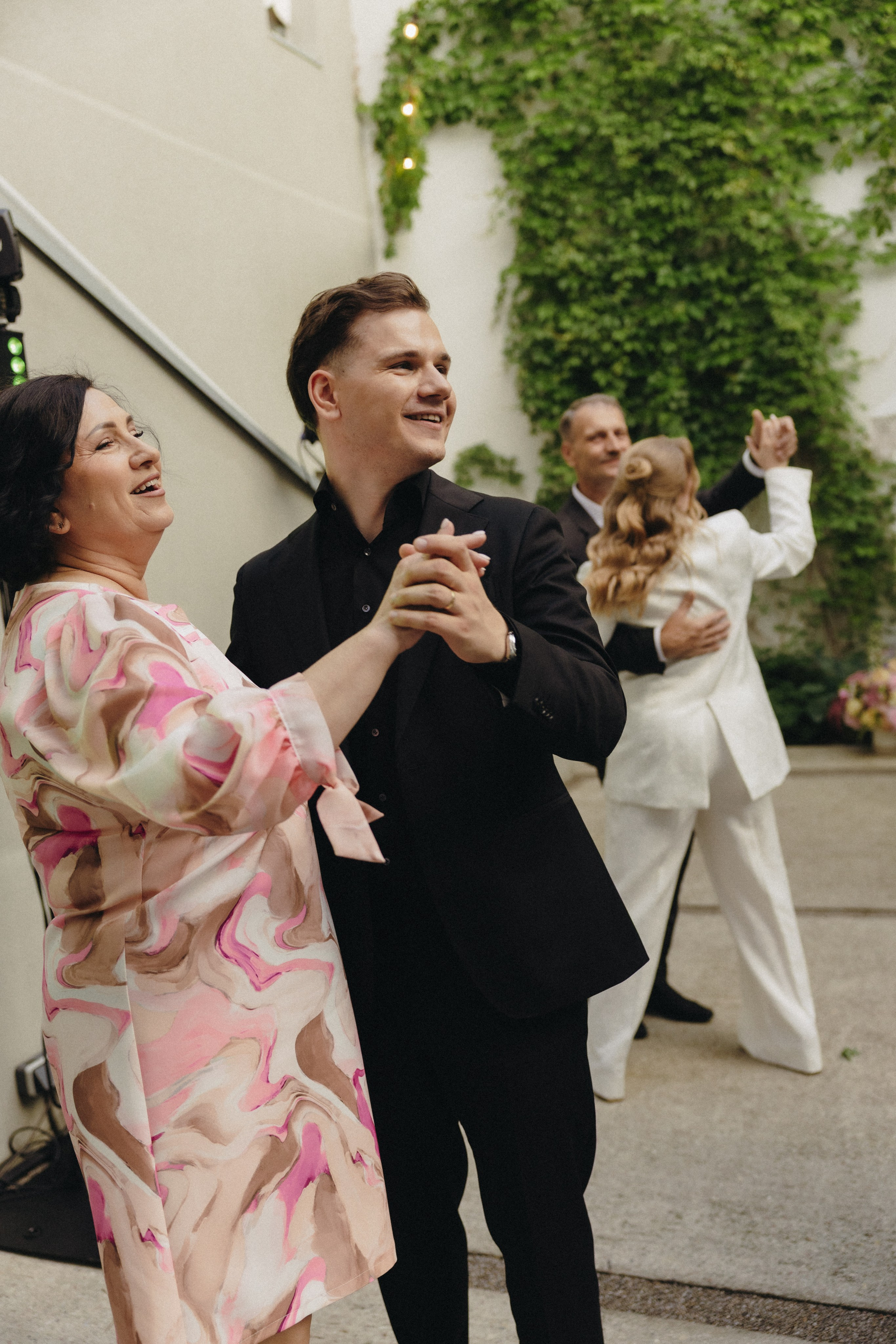 Paulina ir Deivydas | vestuvės Vynvytyje | Kaunas 2025. Vestuvių ir šeimų fotografė Lena Bondarenko / belove photo