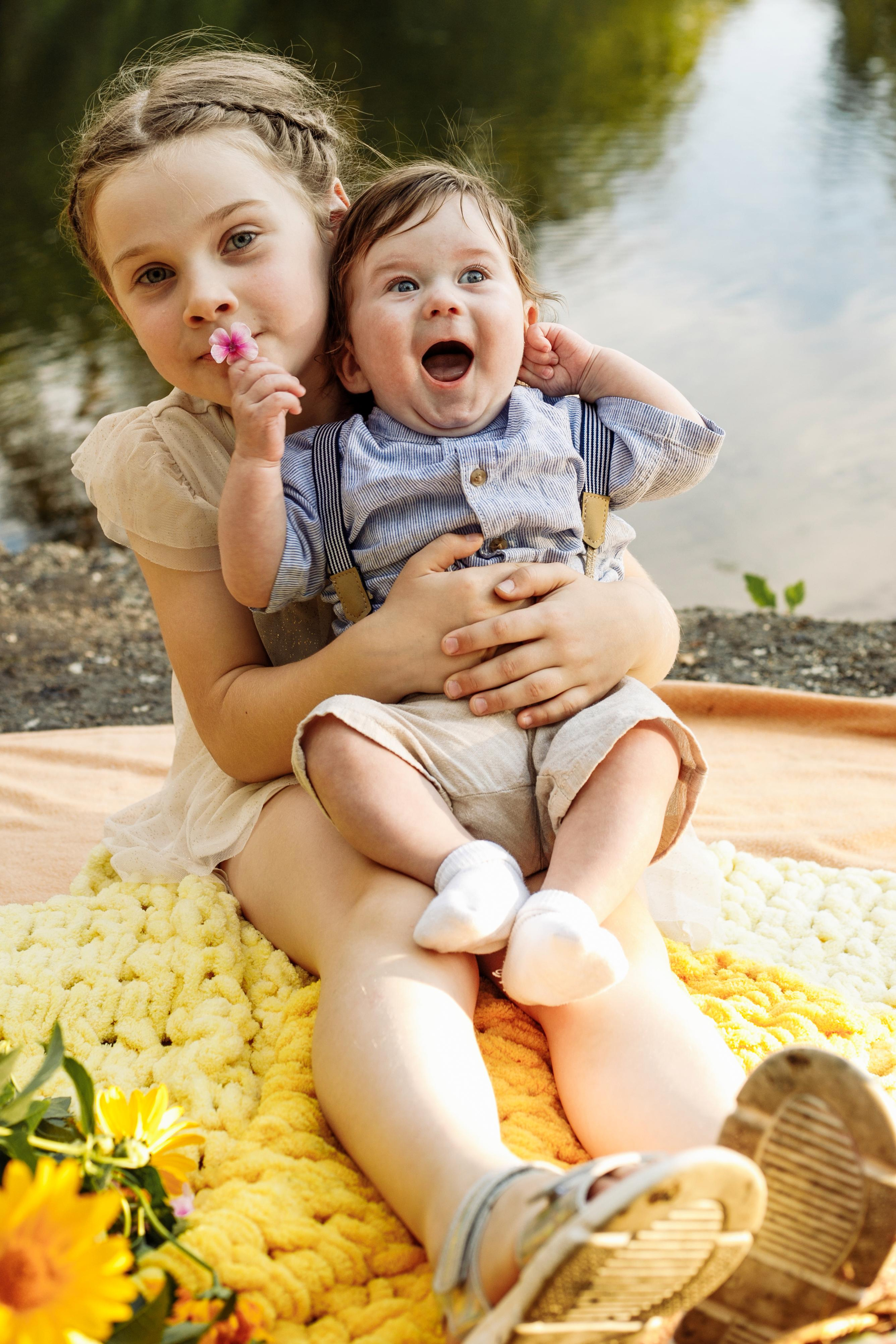 Family. Nature. Wedding and family photographer and videographer PA, NJ, NY, DE, MD