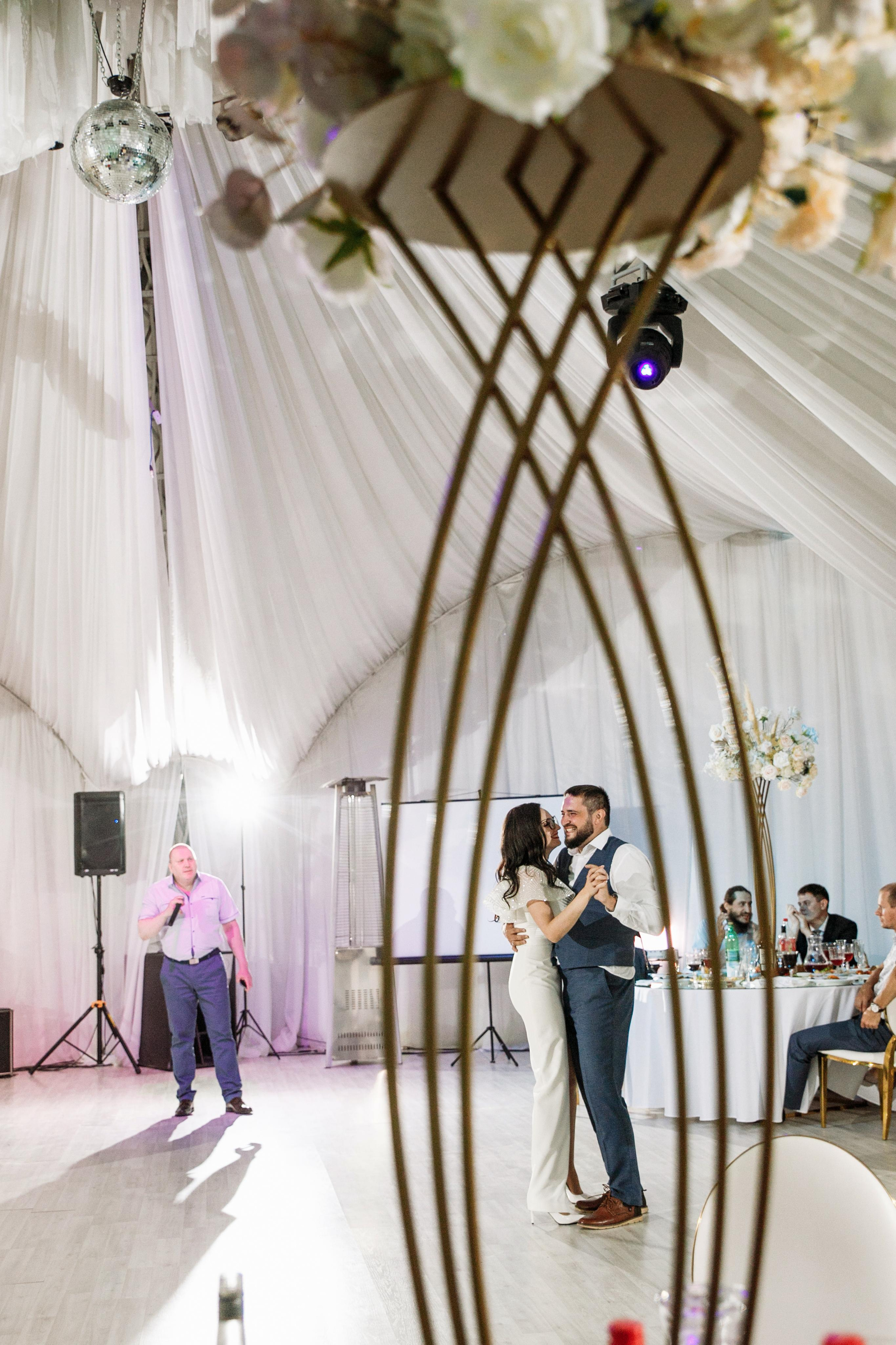 Roman & Kate. Wedding and family photographer and videographer PA, NJ, NY, DE, MD