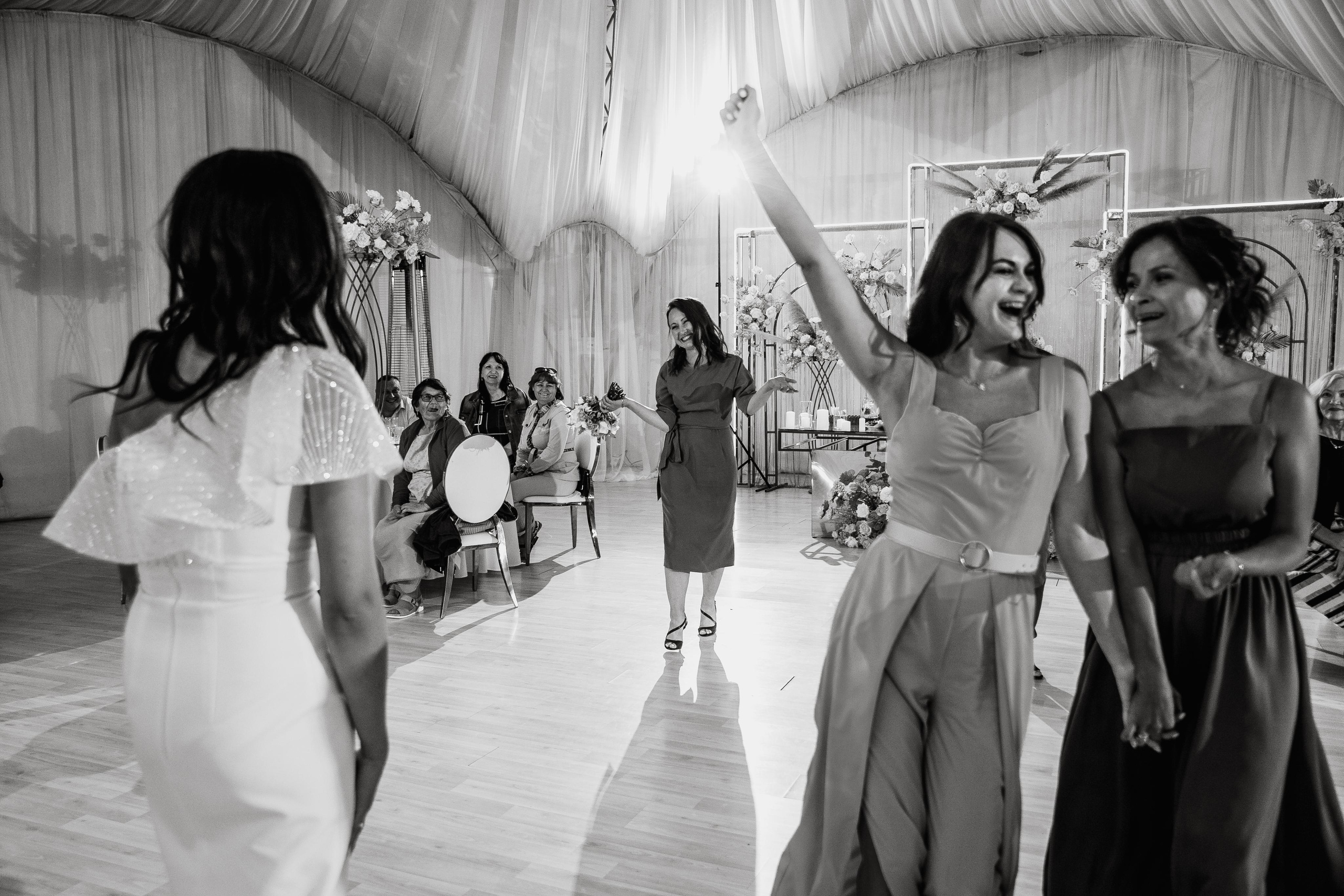 Roman & Kate. Wedding and family photographer and videographer PA, NJ, NY, DE, MD