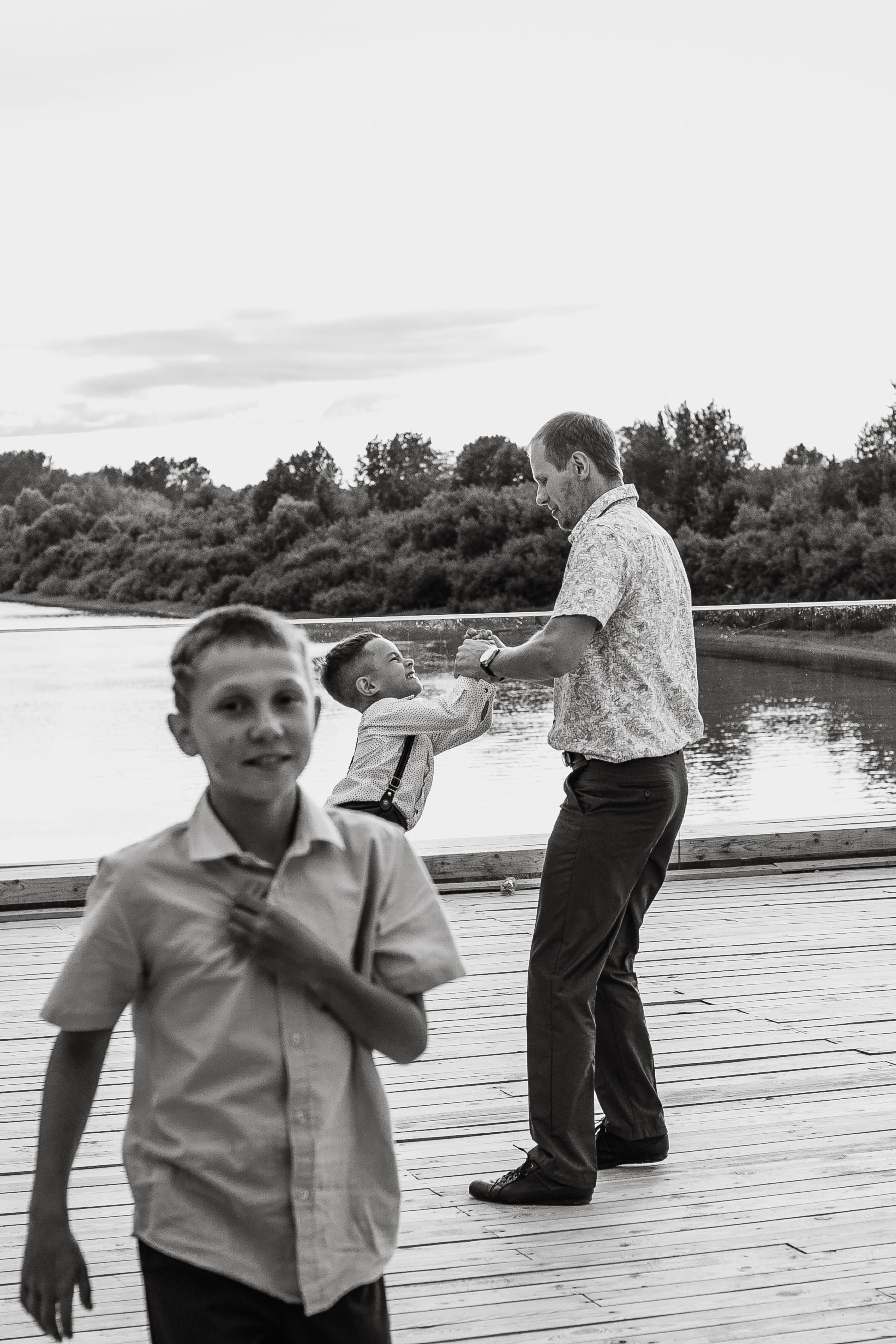 Roman & Kate. Wedding and family photographer and videographer PA, NJ, NY, DE, MD