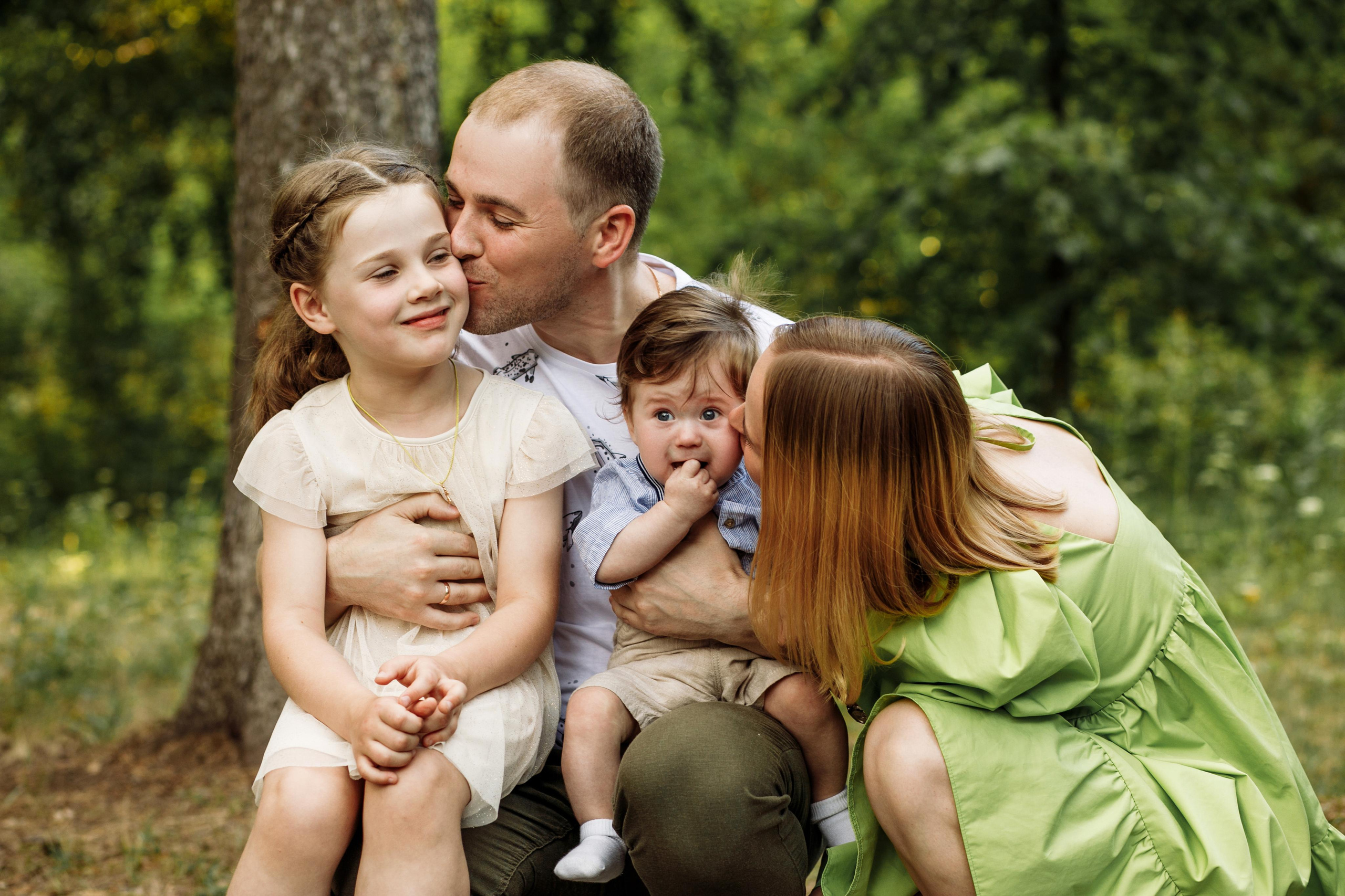 Family. Nature. Wedding and family photographer and videographer PA, NJ, NY, DE, MD
