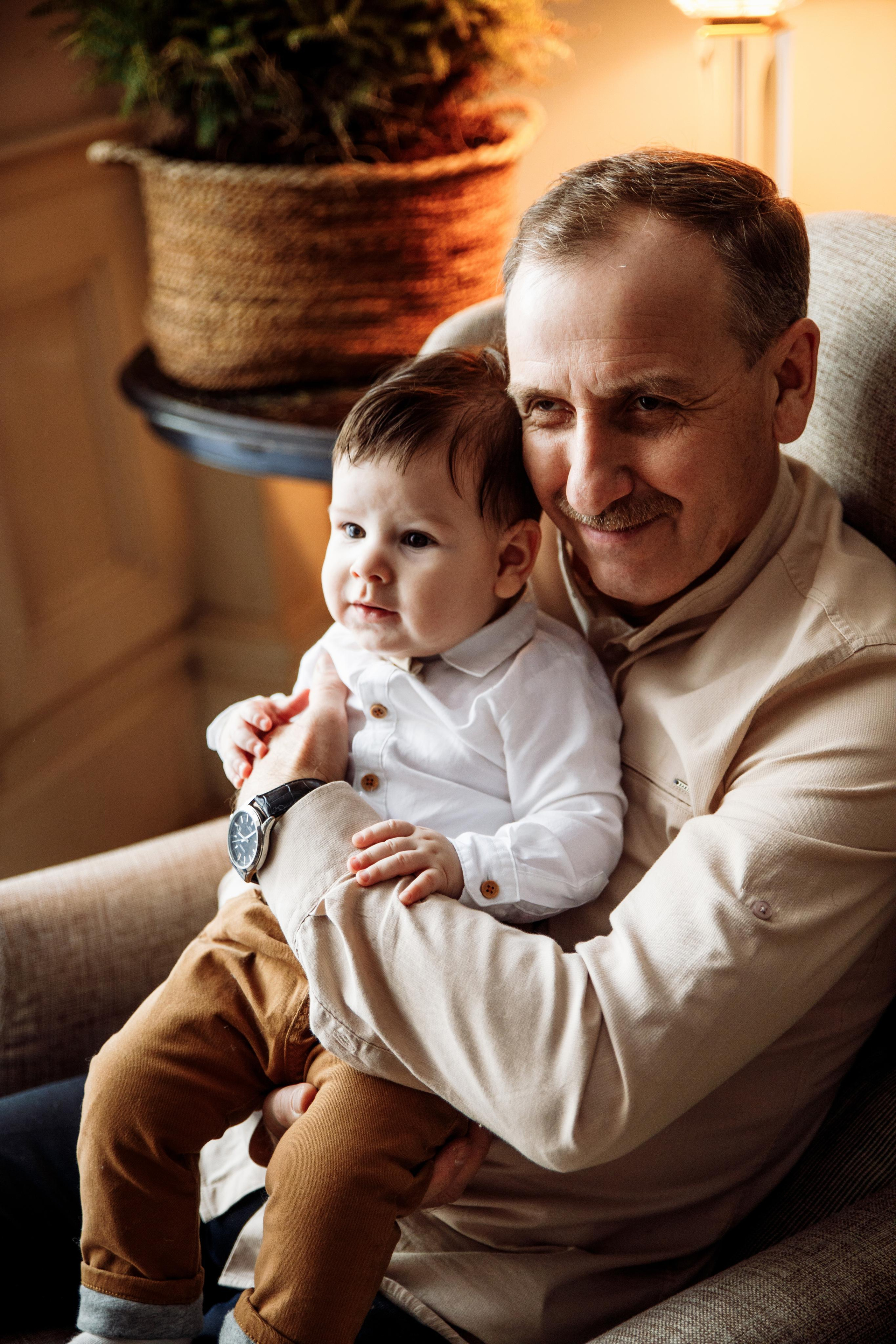 Nastya, Jane and grandparents. Wedding and family photographer and videographer PA, NJ, NY, DE, MD