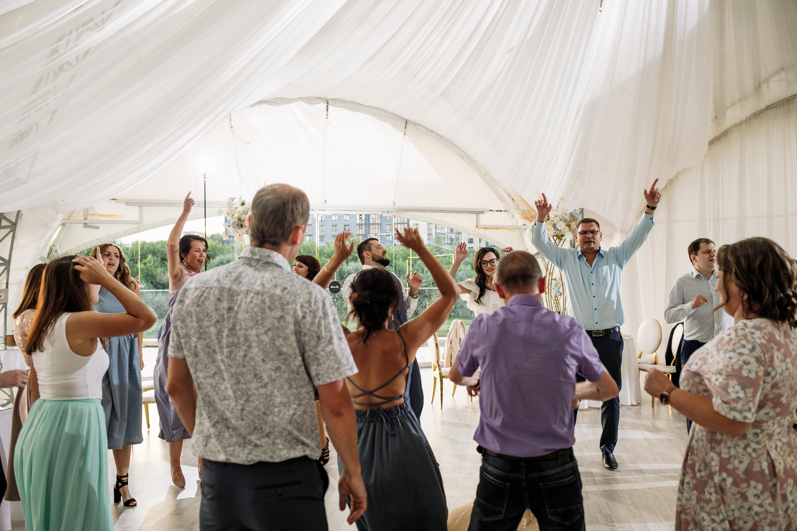 Roman & Kate. Wedding and family photographer and videographer PA, NJ, NY, DE, MD