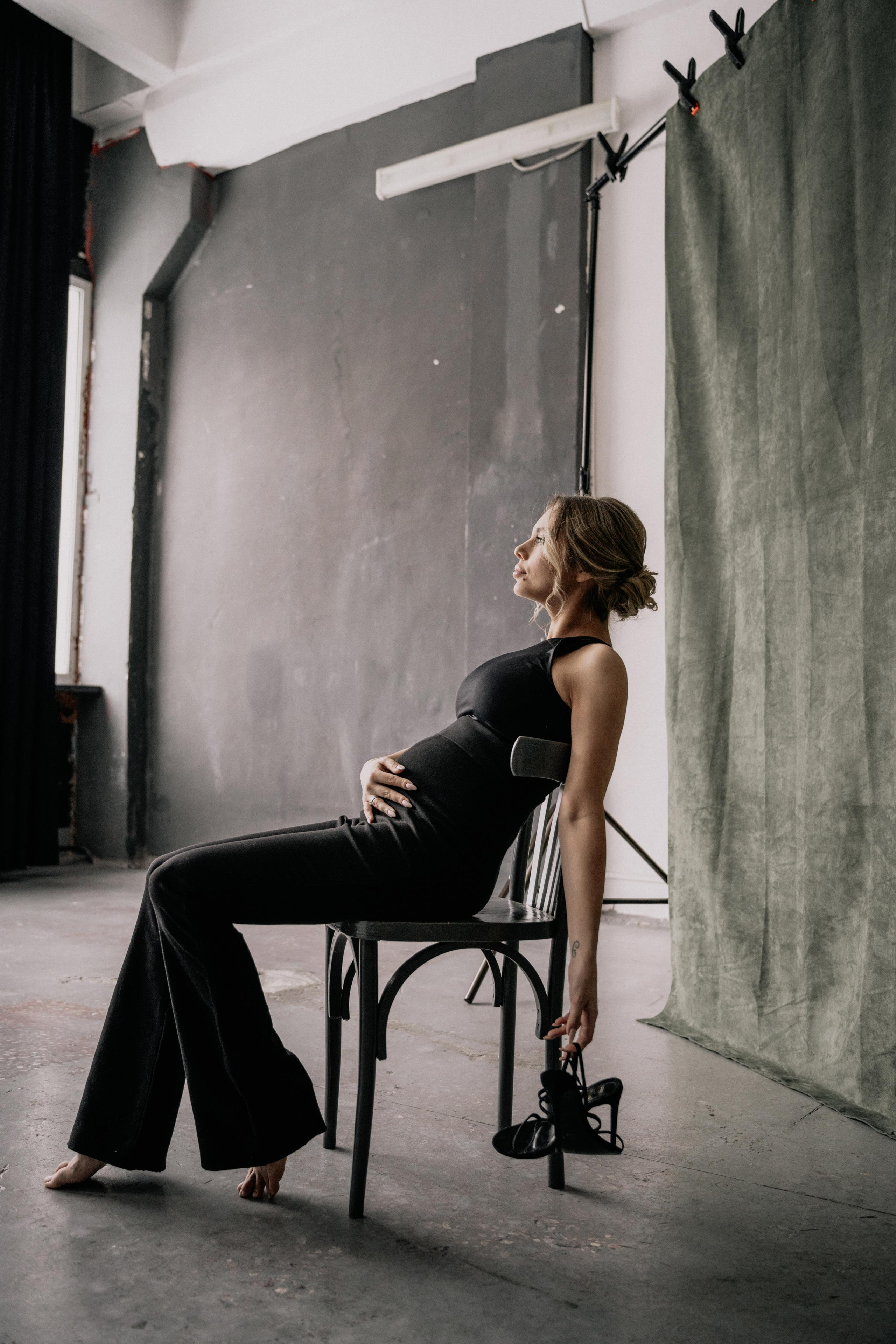 Polina & Elnur. Maternity in studio. Wedding and family photographer and videographer PA, NJ, NY, DE, MD