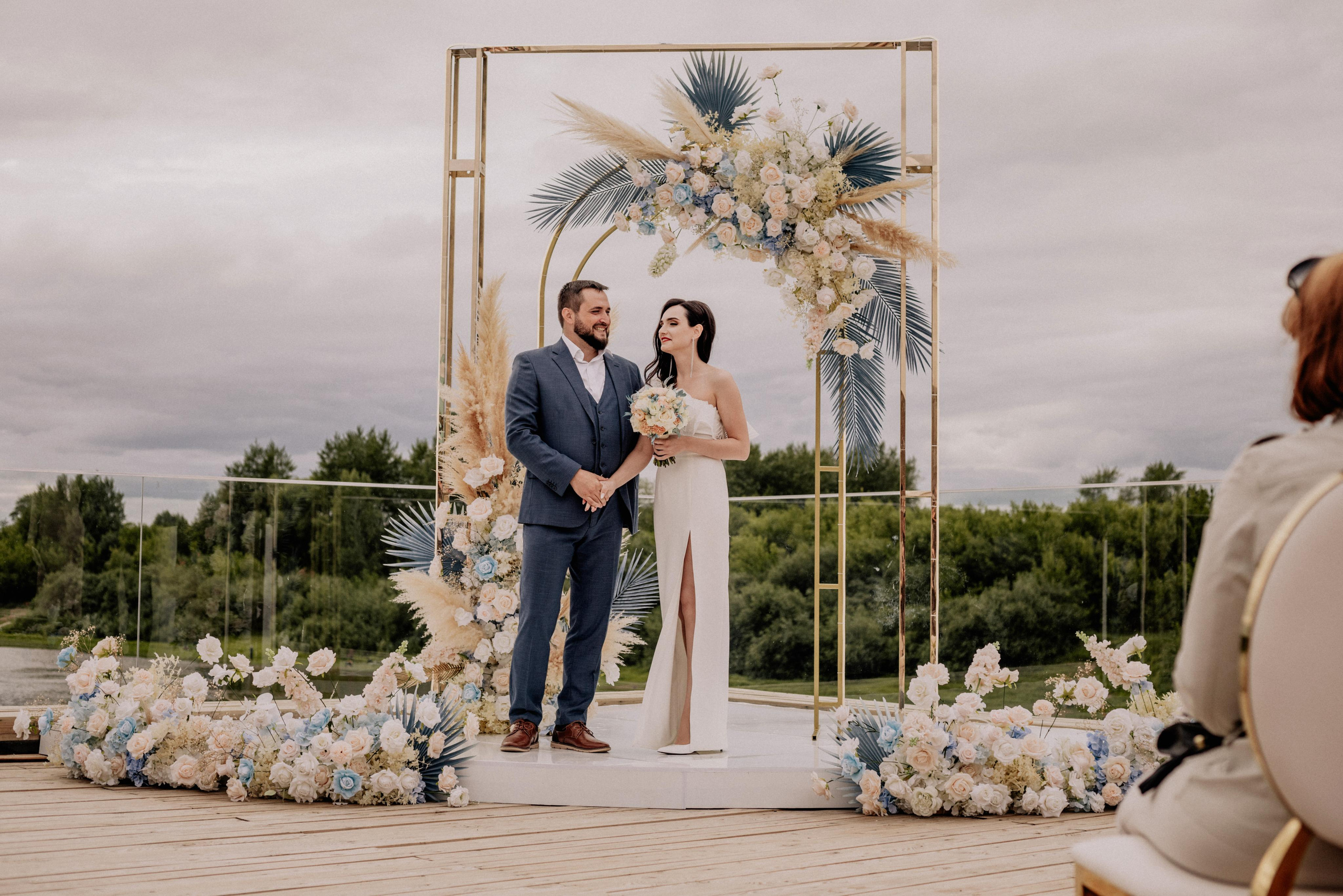 Roman & Kate. Wedding and family photographer and videographer PA, NJ, NY, DE, MD