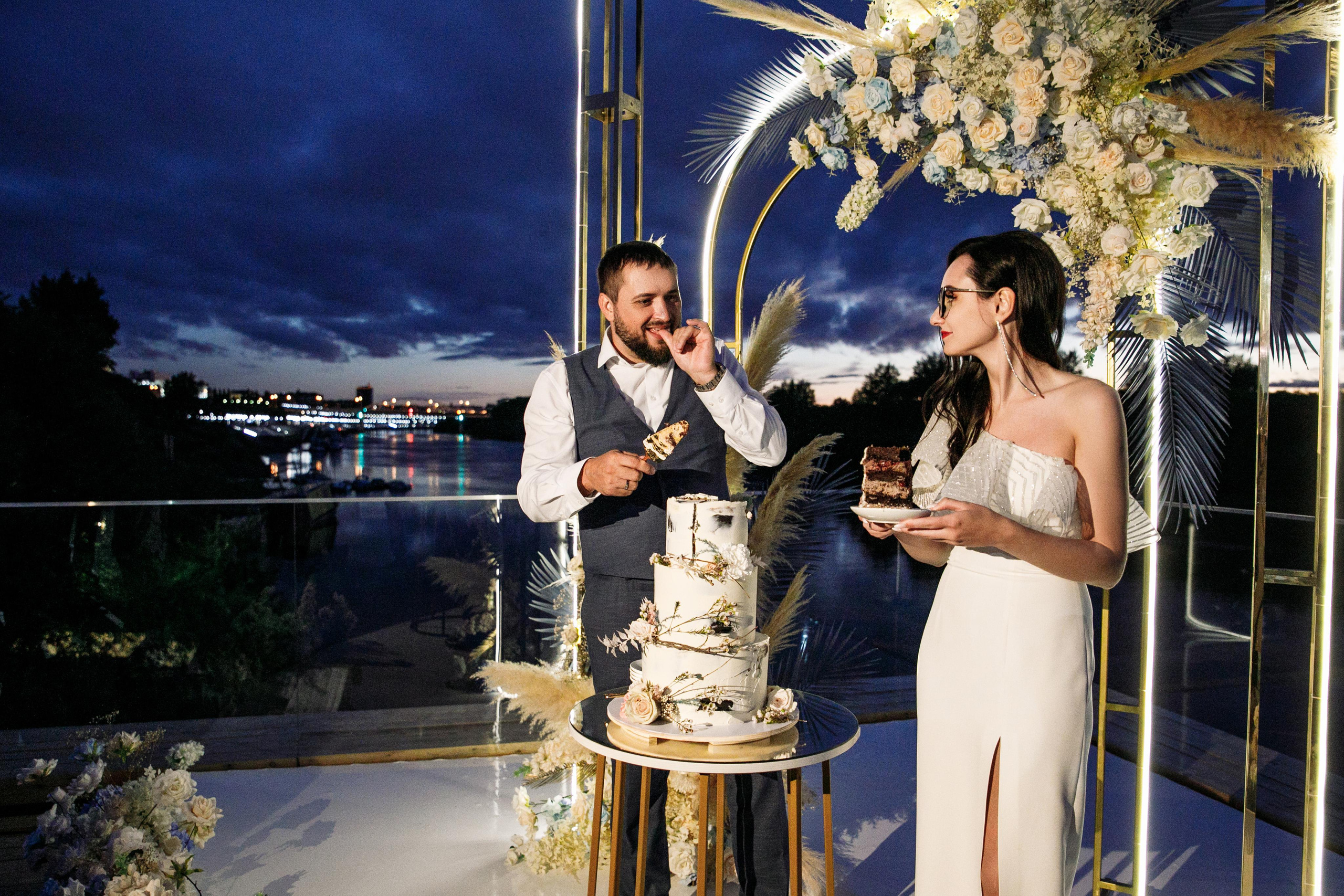 Roman & Kate. Wedding and family photographer and videographer PA, NJ, NY, DE, MD