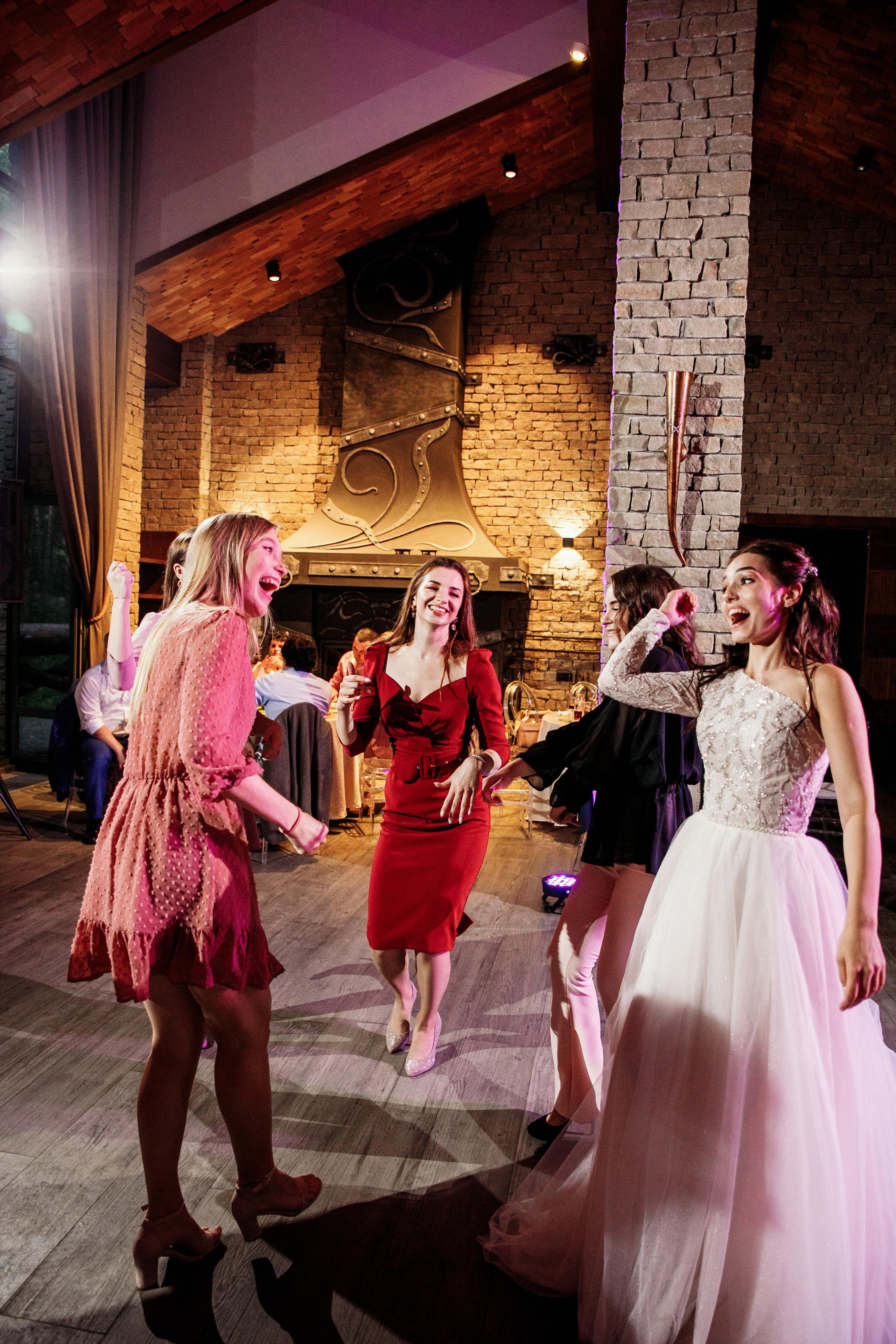 Dasha & Max. Wedding and family photographer and videographer PA, NJ, NY, DE, MD