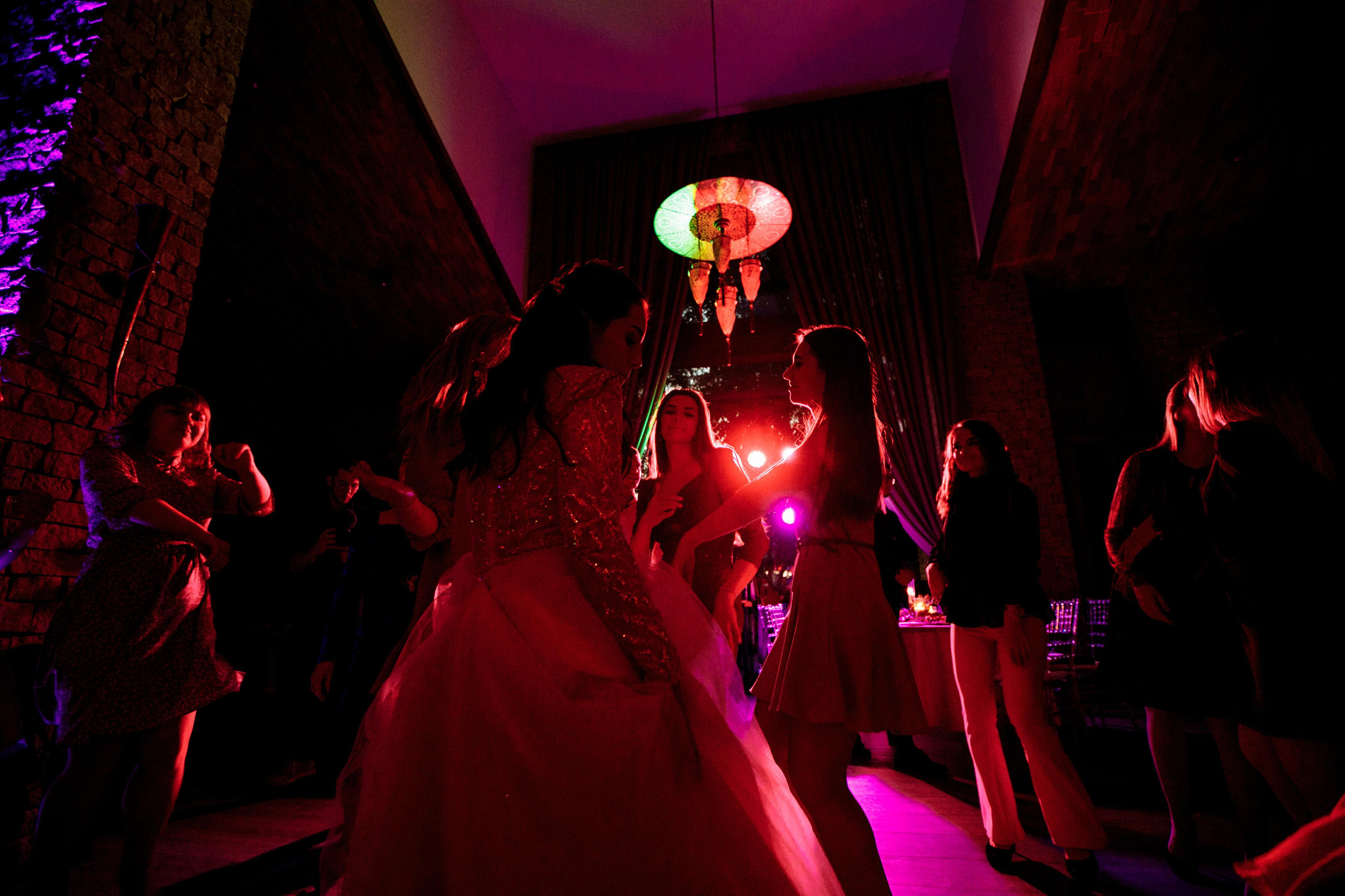 Dasha & Max. Wedding and family photographer and videographer PA, NJ, NY, DE, MD