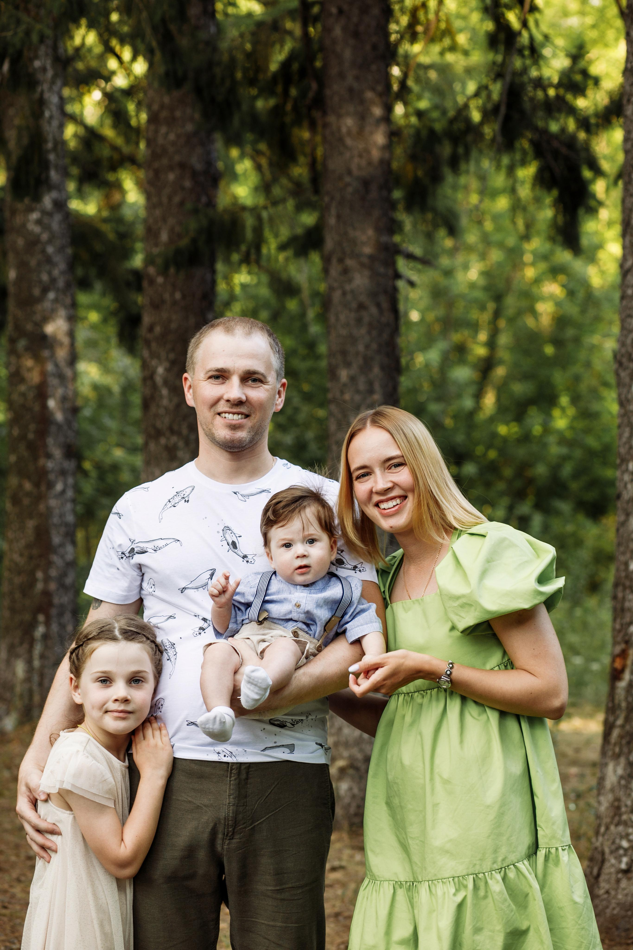 Family. Nature. Wedding and family photographer and videographer PA, NJ, NY, DE, MD