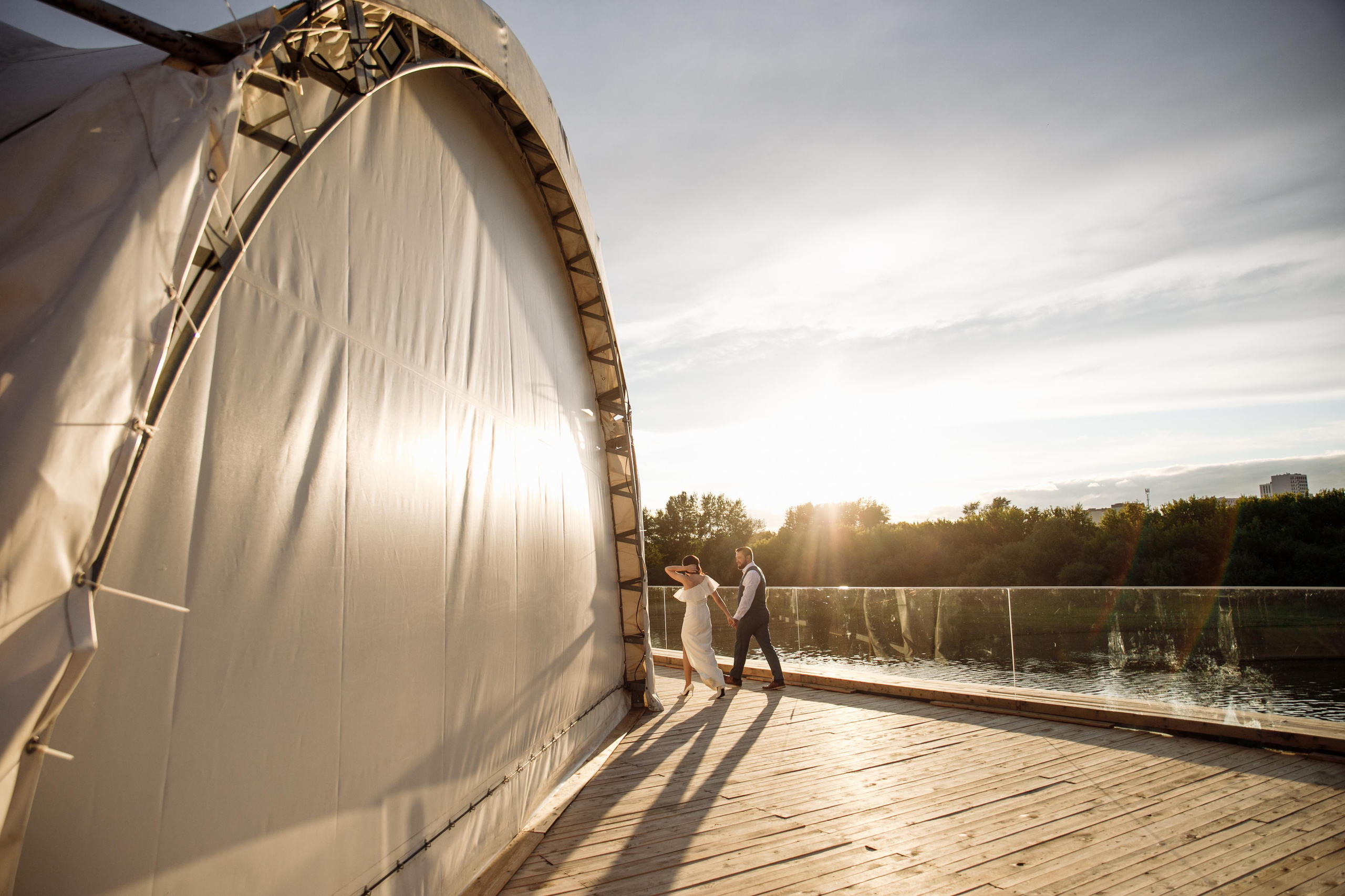 Roman & Kate. Wedding and family photographer and videographer PA, NJ, NY, DE, MD