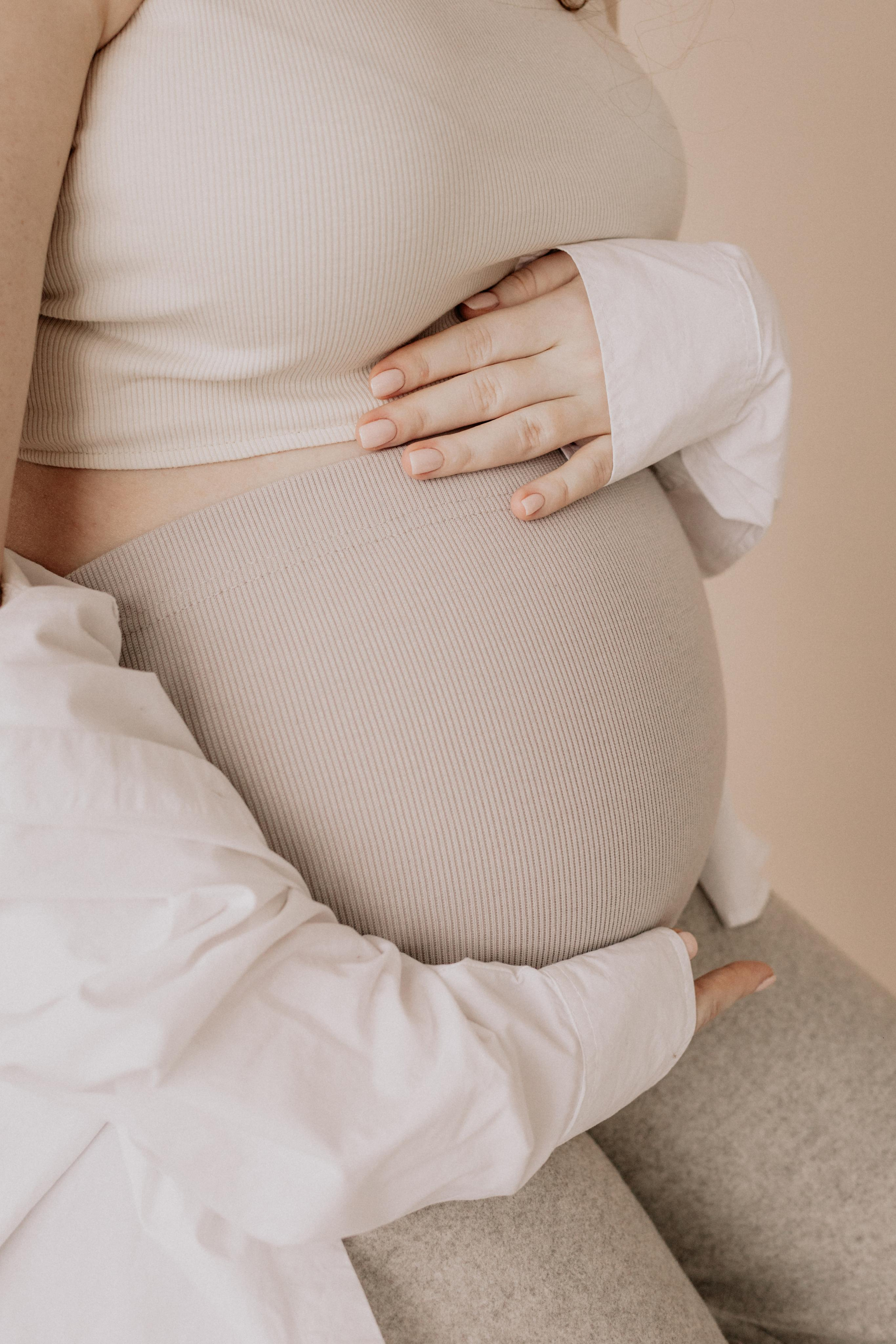 Alyona & Jane. Maternity. Wedding and family photographer and videographer PA, NJ, NY, DE, MD