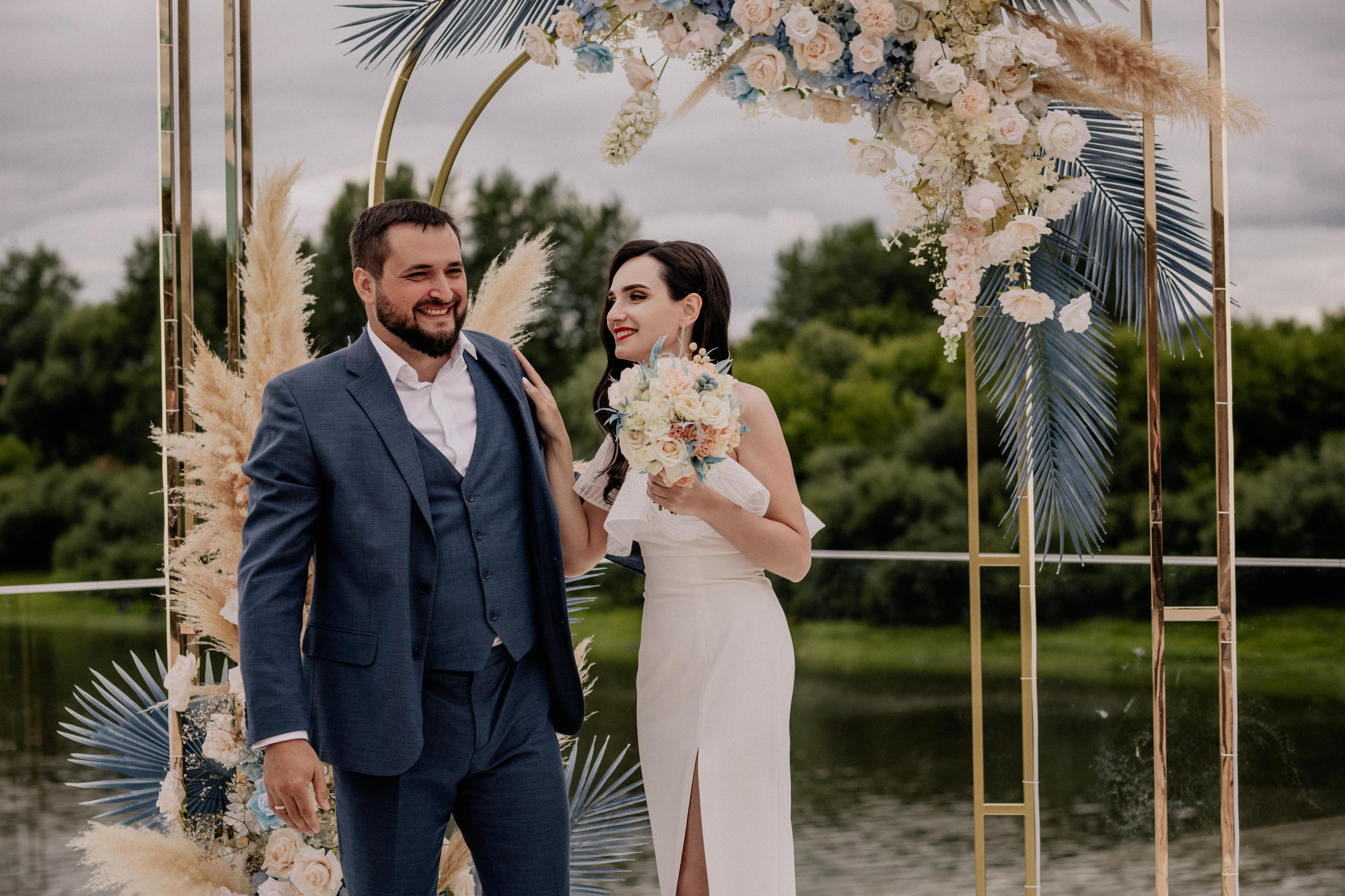 Roman & Kate. Wedding and family photographer and videographer PA, NJ, NY, DE, MD