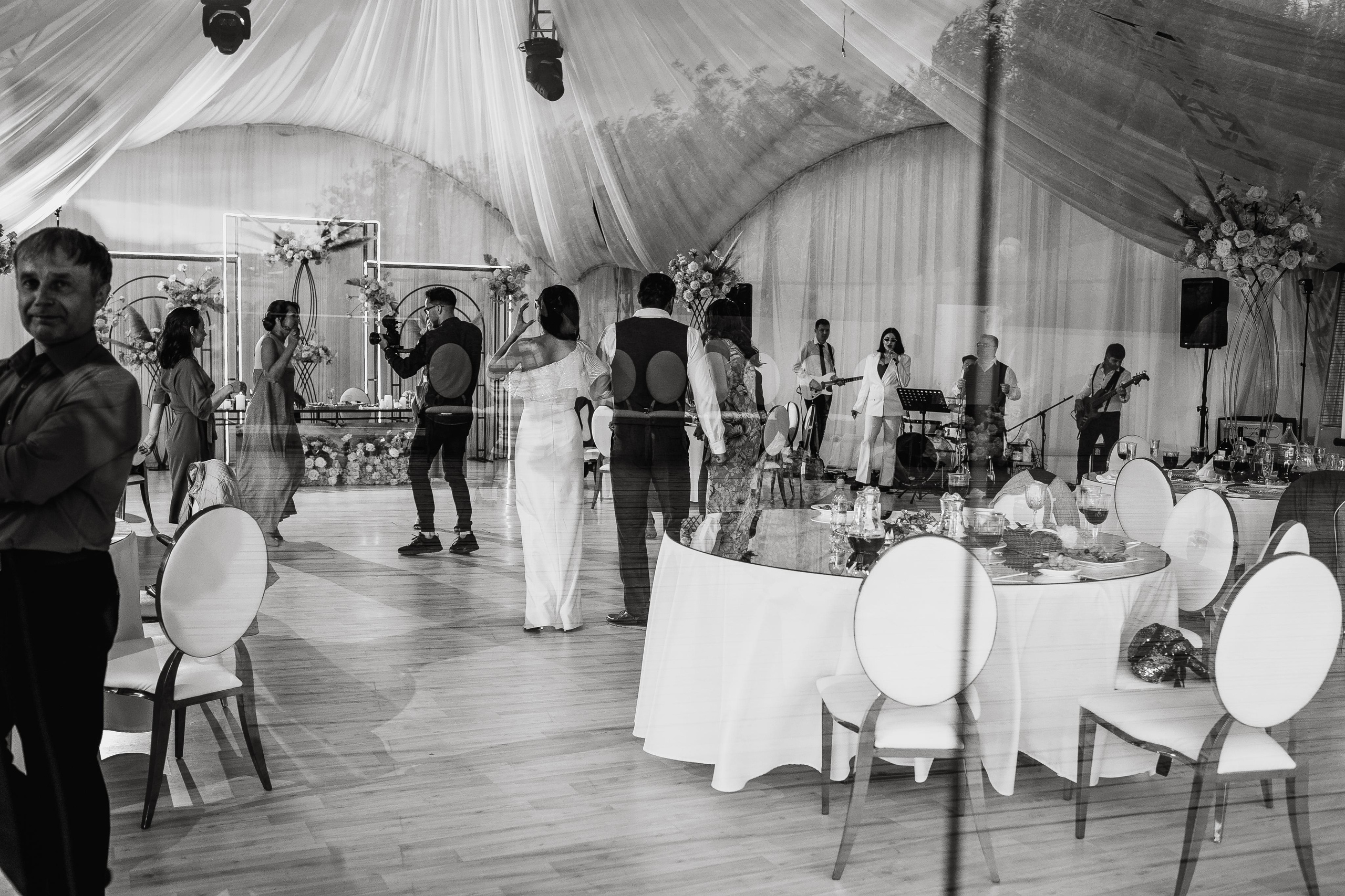 Roman & Kate. Wedding and family photographer and videographer PA, NJ, NY, DE, MD