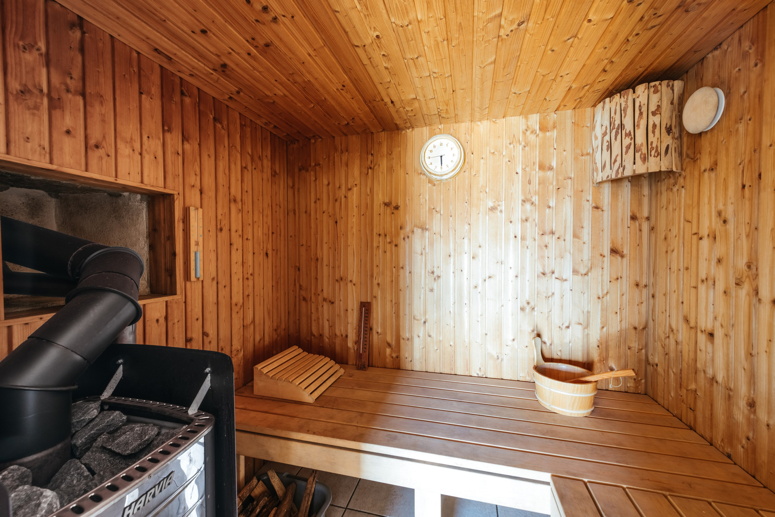 Rustico, VAL RESA, TICINO. Hallo! Ich bin Elena und arbeite als Immobilienfotografin