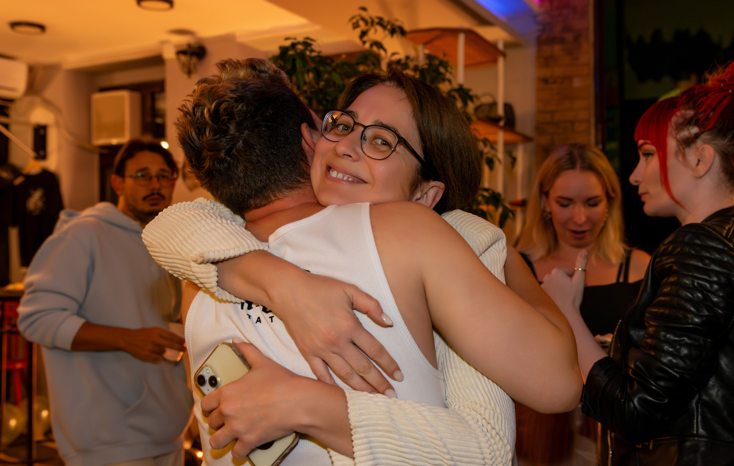 Репортажно фотографисање са отварања ТАТТО РОИ-а у Новом Саду, Србија. Викторија Федосеенко, фотограф у Србији