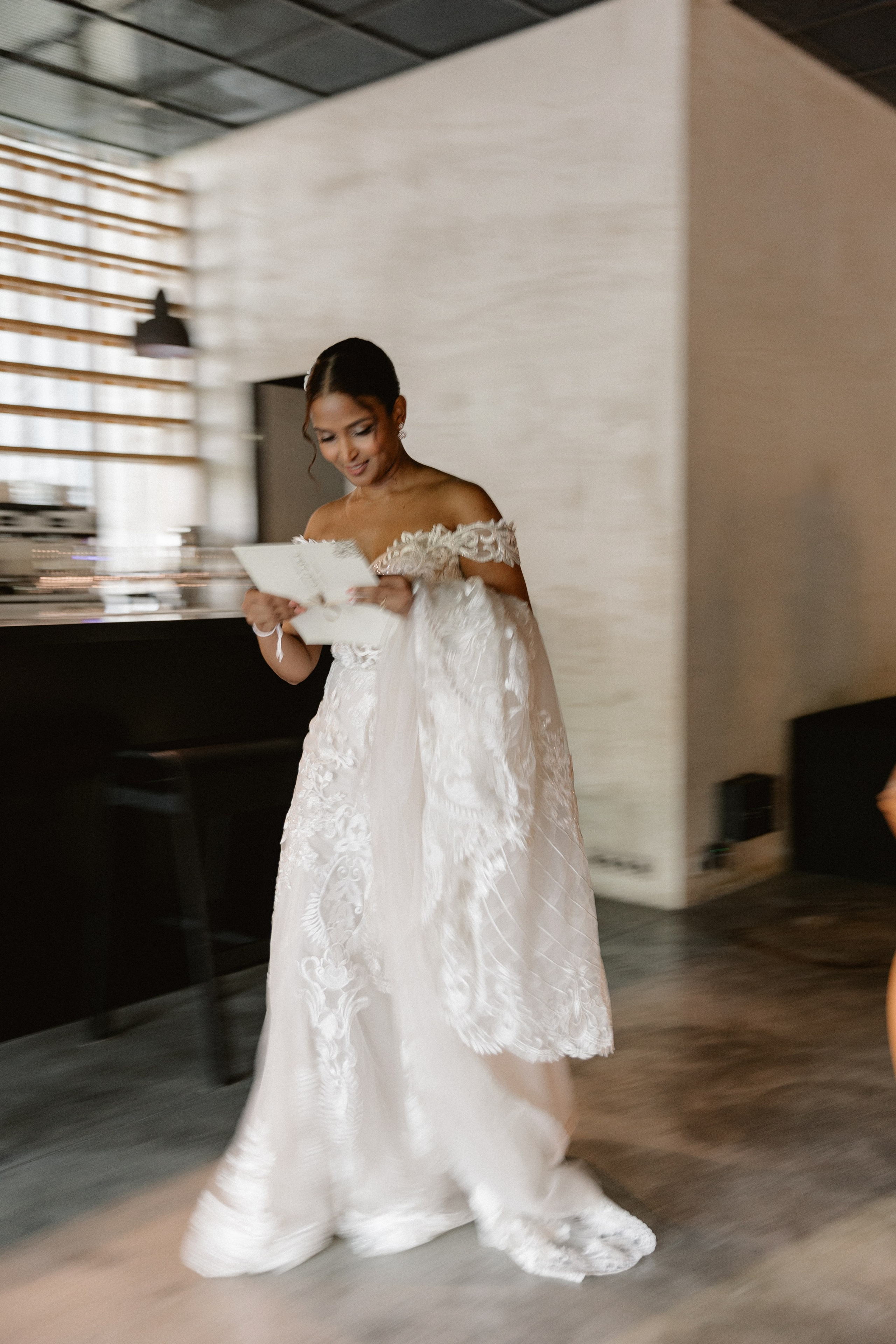 Thesakaya and Kevin. Photographer Anna Nazarenko