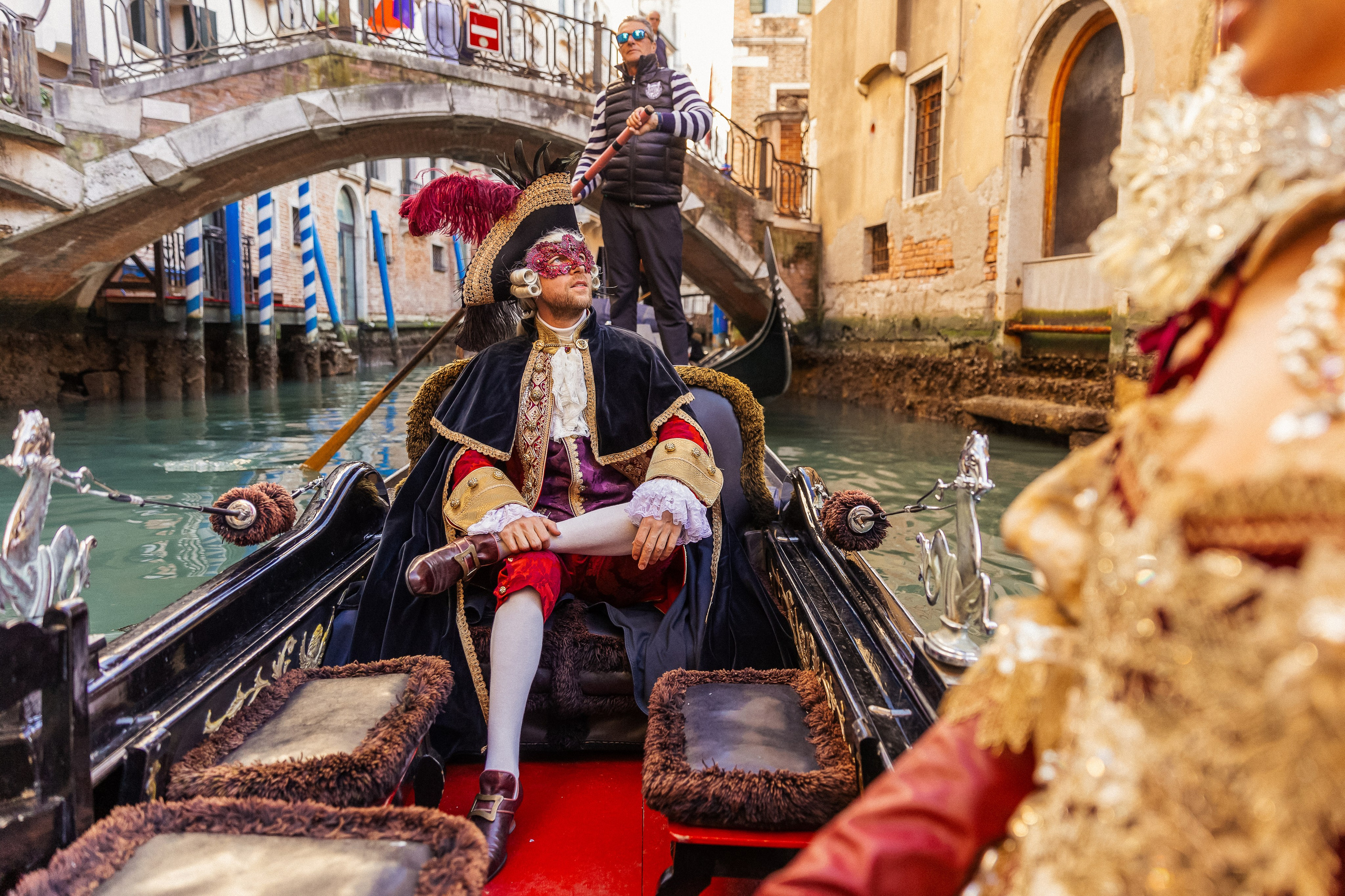 Aleksandr & Ekaterina in venetian carnival