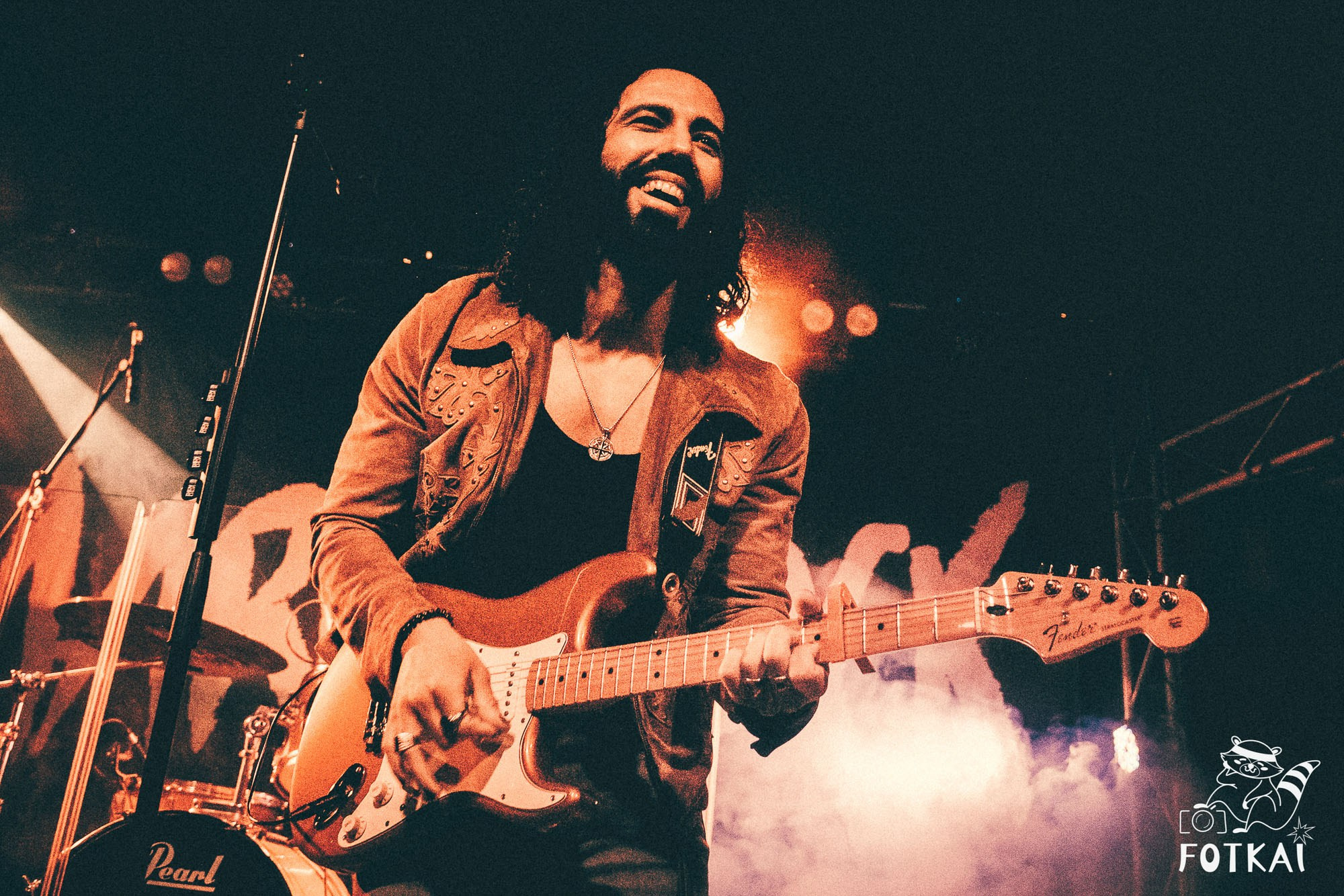 DENISDENIS — reportaje fotográfico del concierto en la Sala Marearock (Alicante) | FOTKAI