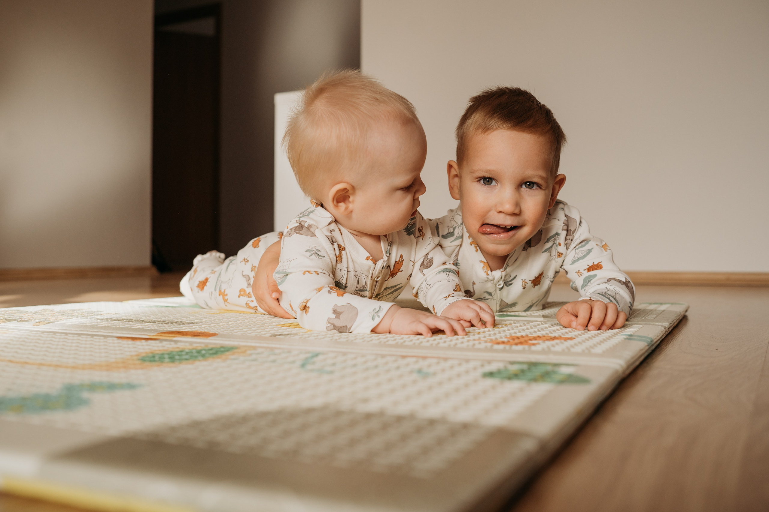 8 месяцев. Фотограф новорожденных и детей первого года Евгения Михалькевич
