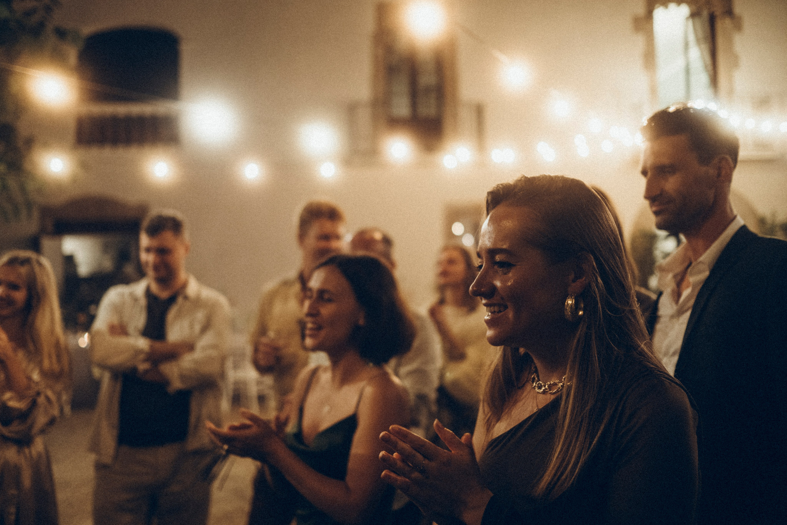 Nadezhda & Dmitry. Masia Mas Coll. Paola wedding photographer / videographer in Barcelona