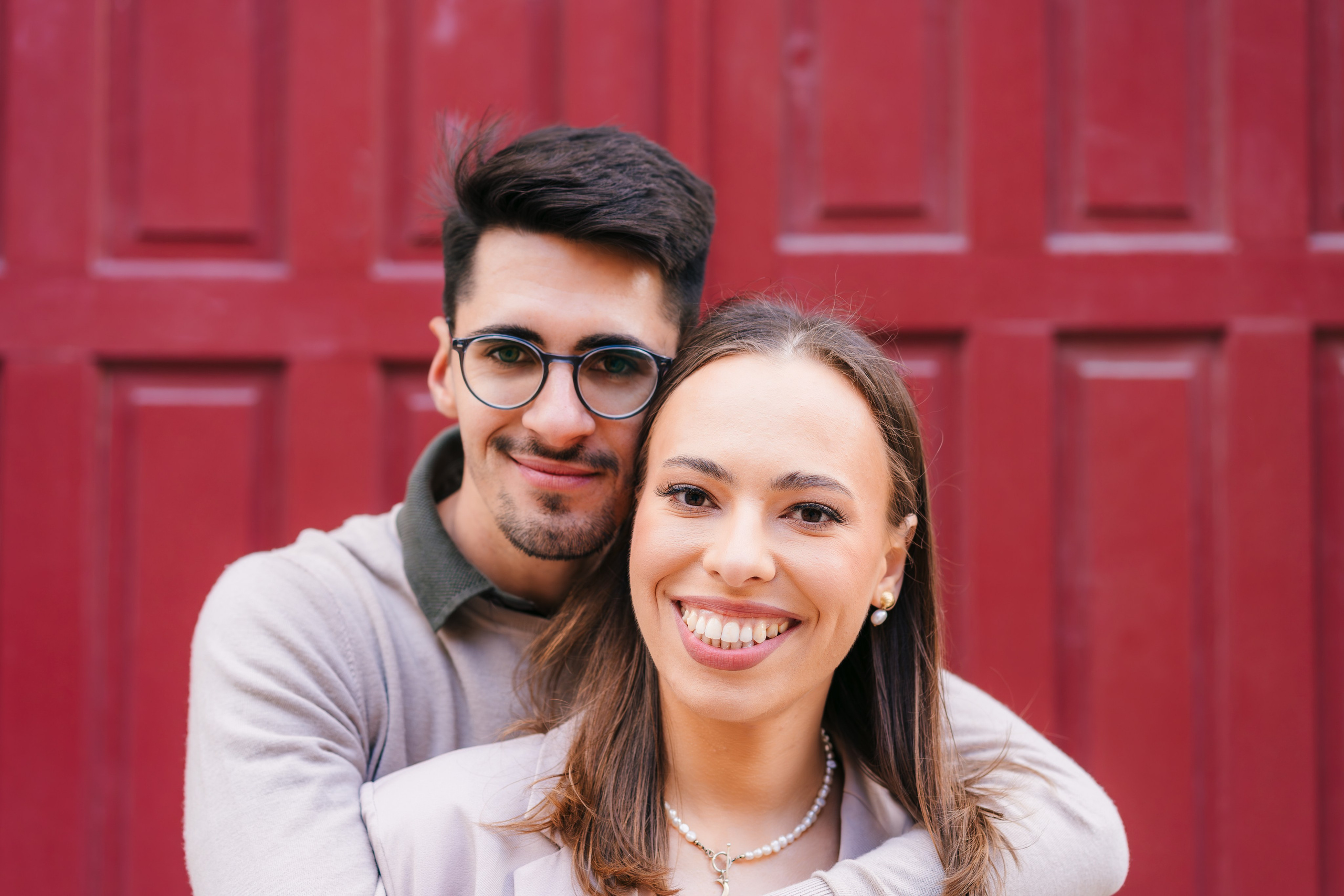 Karolina i Adrian, sesja narzeczeńska miejska i nad morzem. Fotograf ślubny & lifestyle Gdańsk, Karolina Baczewska